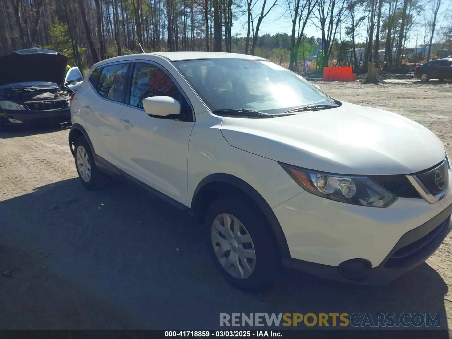 1 Photograph of a damaged car JN1BJ1CP0KW239846 NISSAN ROGUE SPORT 2019
