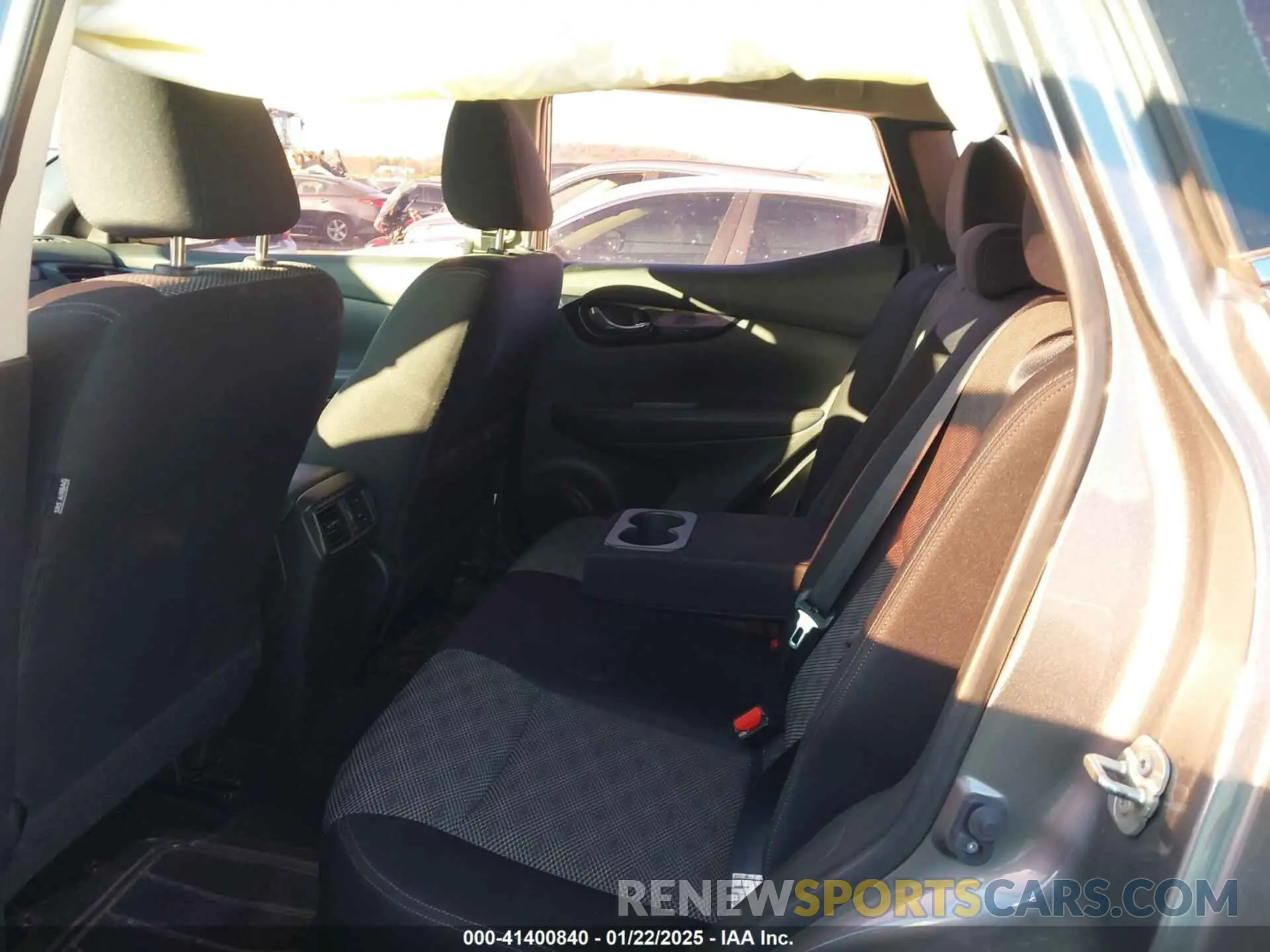 8 Photograph of a damaged car JN1BJ1CP1KW237524 NISSAN ROGUE SPORT 2019