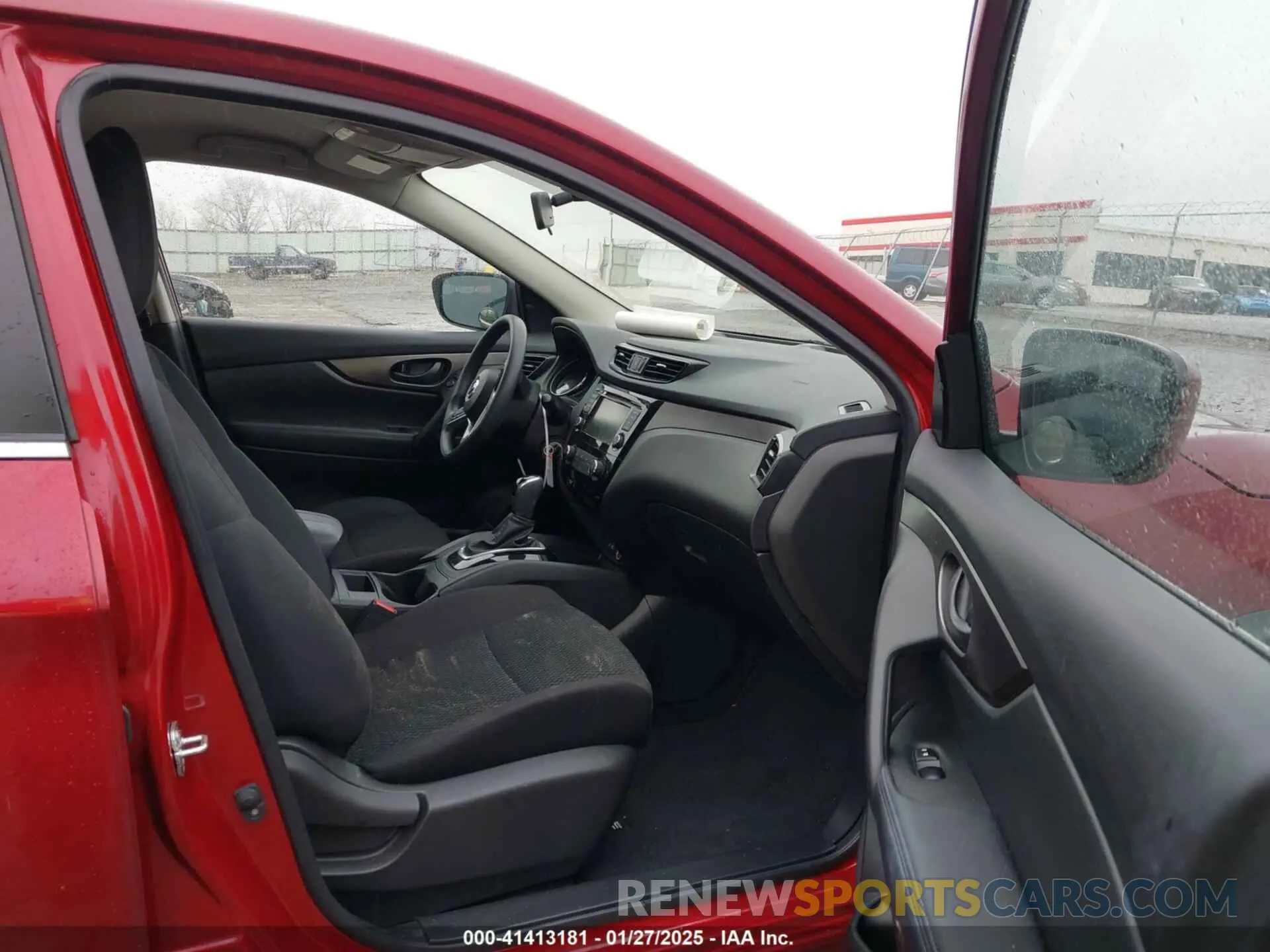 5 Photograph of a damaged car JN1BJ1CP2KW243879 NISSAN ROGUE SPORT 2019