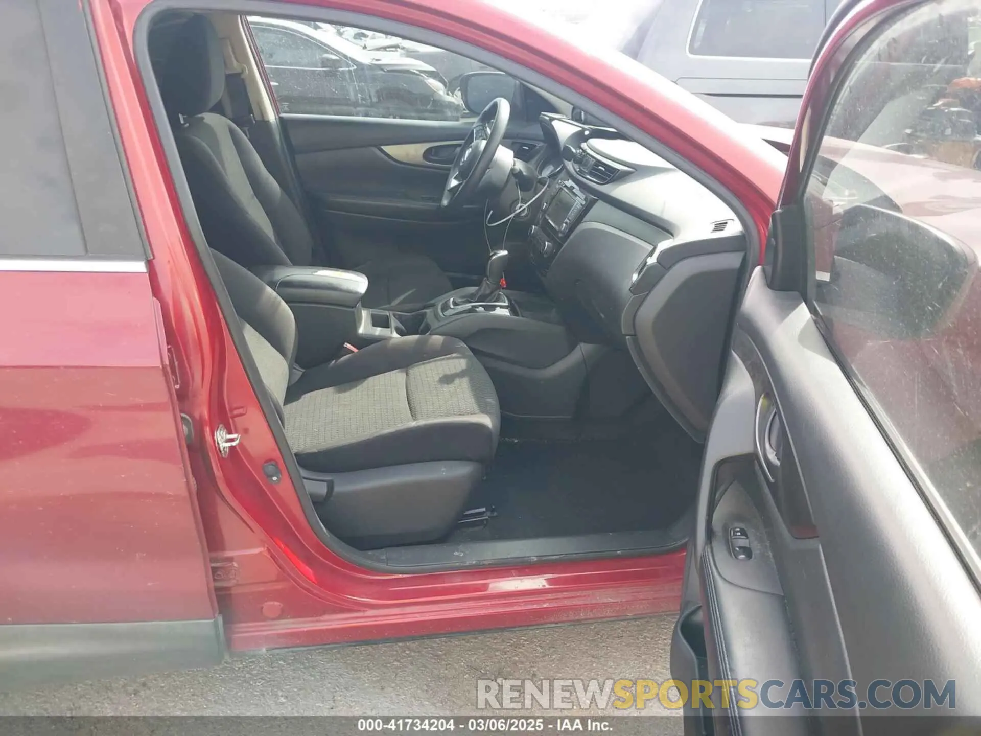 5 Photograph of a damaged car JN1BJ1CP3KW218361 NISSAN ROGUE SPORT 2019