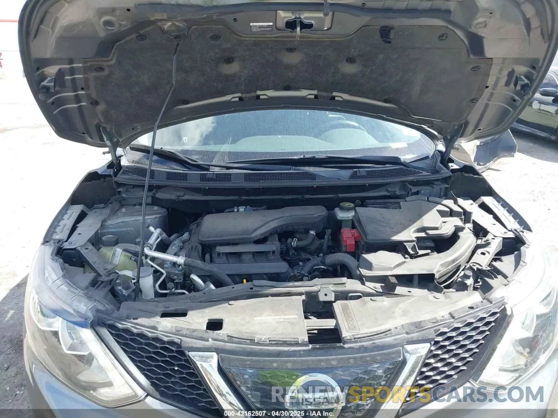10 Photograph of a damaged car JN1BJ1CP3KW232888 NISSAN ROGUE SPORT 2019