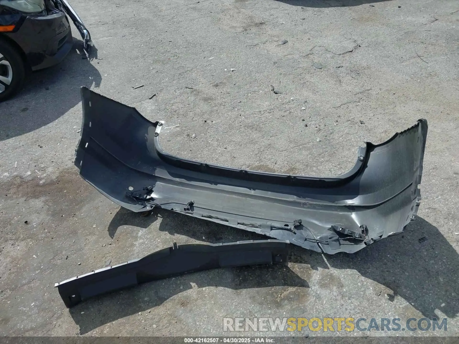 12 Photograph of a damaged car JN1BJ1CP3KW232888 NISSAN ROGUE SPORT 2019