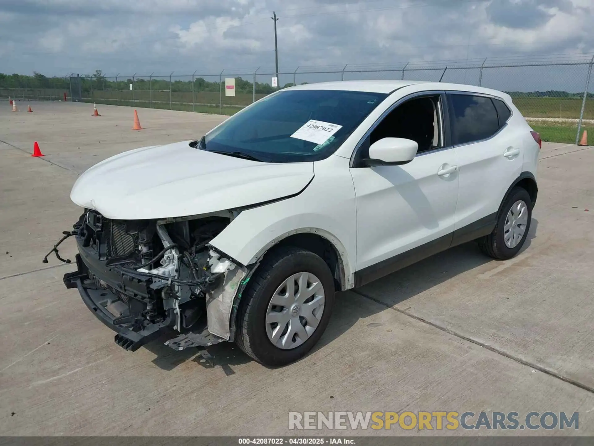 2 Photograph of a damaged car JN1BJ1CP4KW239090 NISSAN ROGUE SPORT 2019