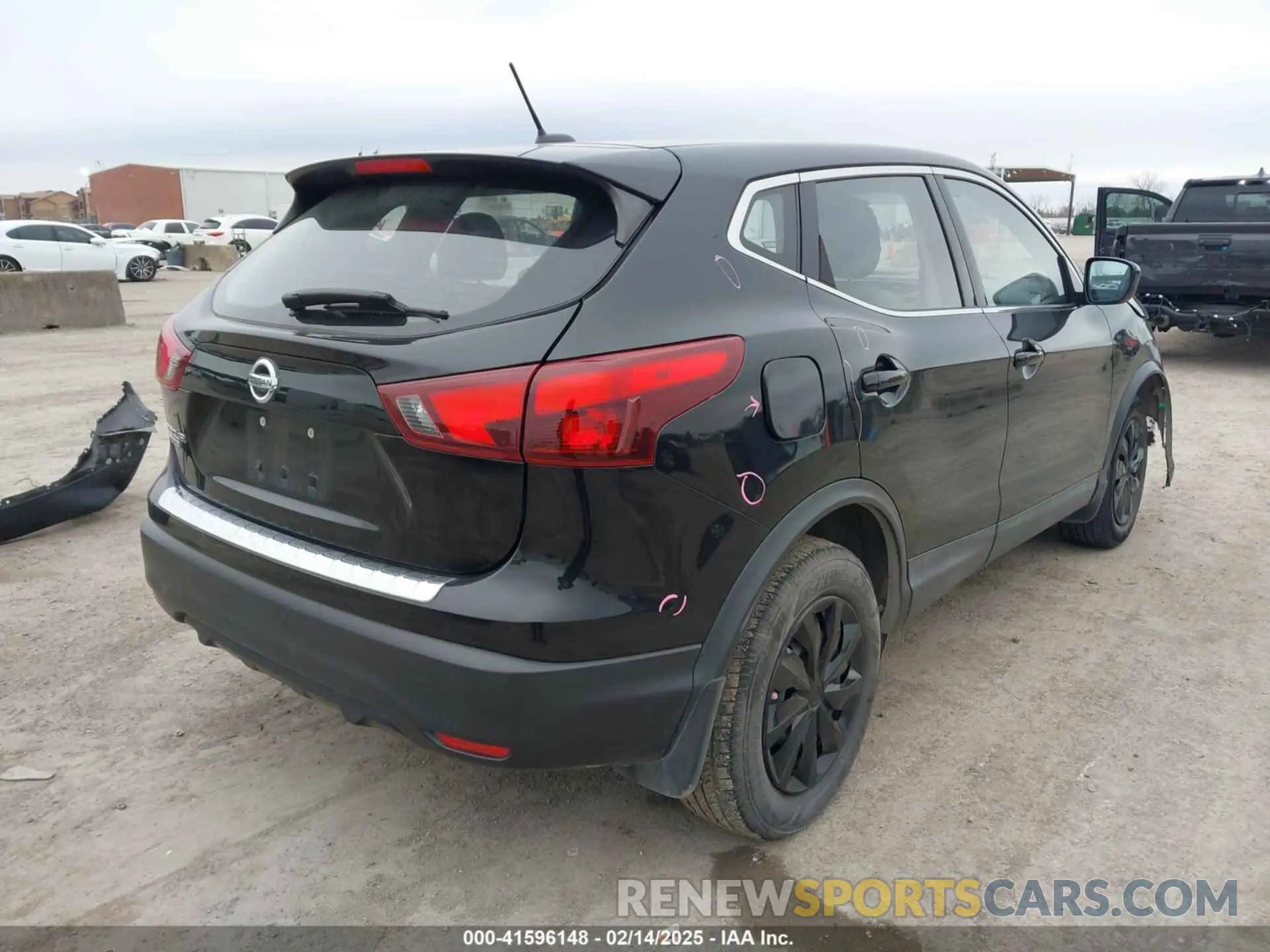 4 Фотография поврежденного автомобиля JN1BJ1CP4KW520483 NISSAN ROGUE SPORT 2019