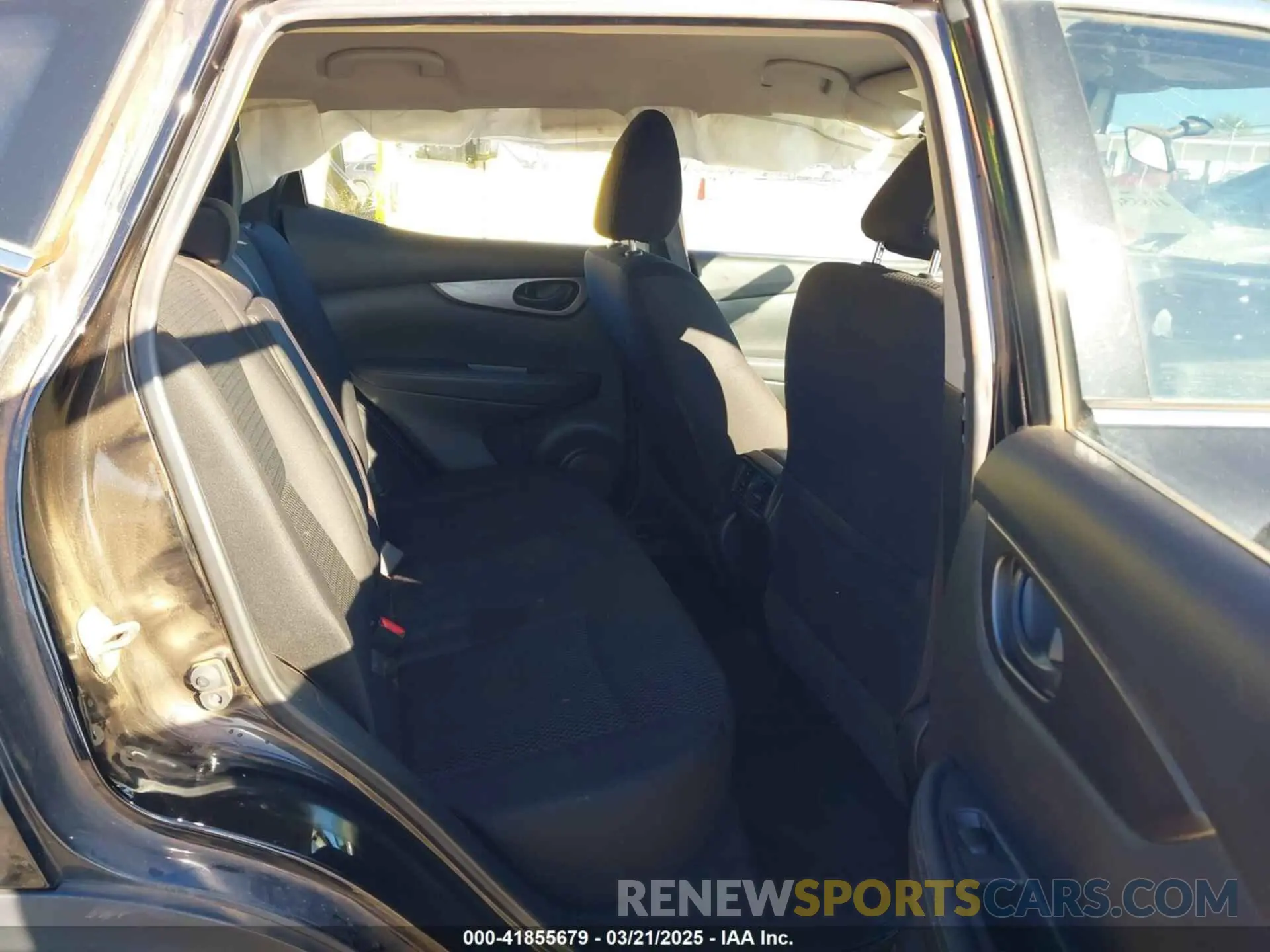 8 Photograph of a damaged car JN1BJ1CP5KW228289 NISSAN ROGUE SPORT 2019