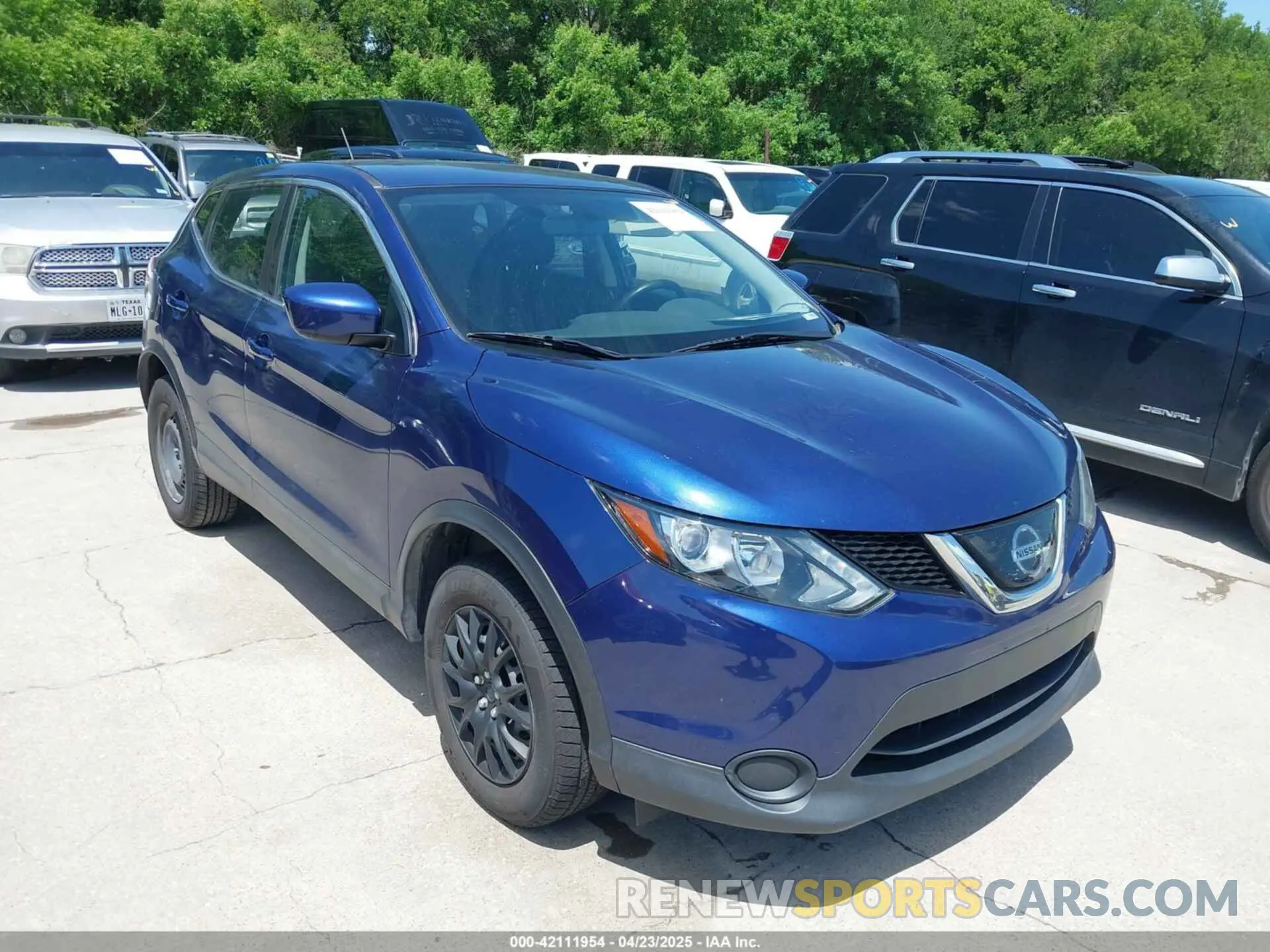 1 Photograph of a damaged car JN1BJ1CP5KW239325 NISSAN ROGUE SPORT 2019