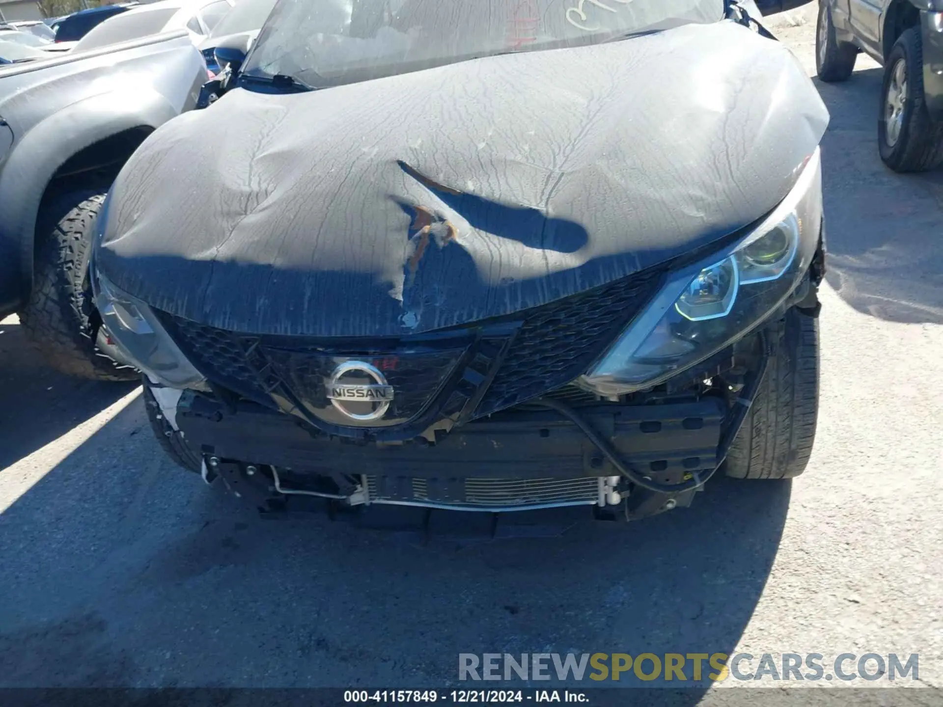 12 Photograph of a damaged car JN1BJ1CP5KW524557 NISSAN ROGUE SPORT 2019