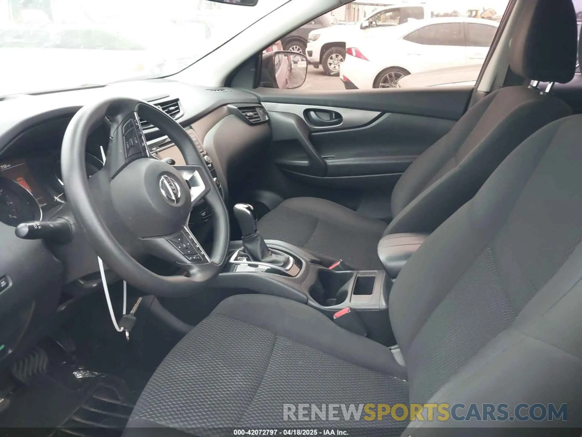 5 Photograph of a damaged car JN1BJ1CP6KW218824 NISSAN ROGUE SPORT 2019
