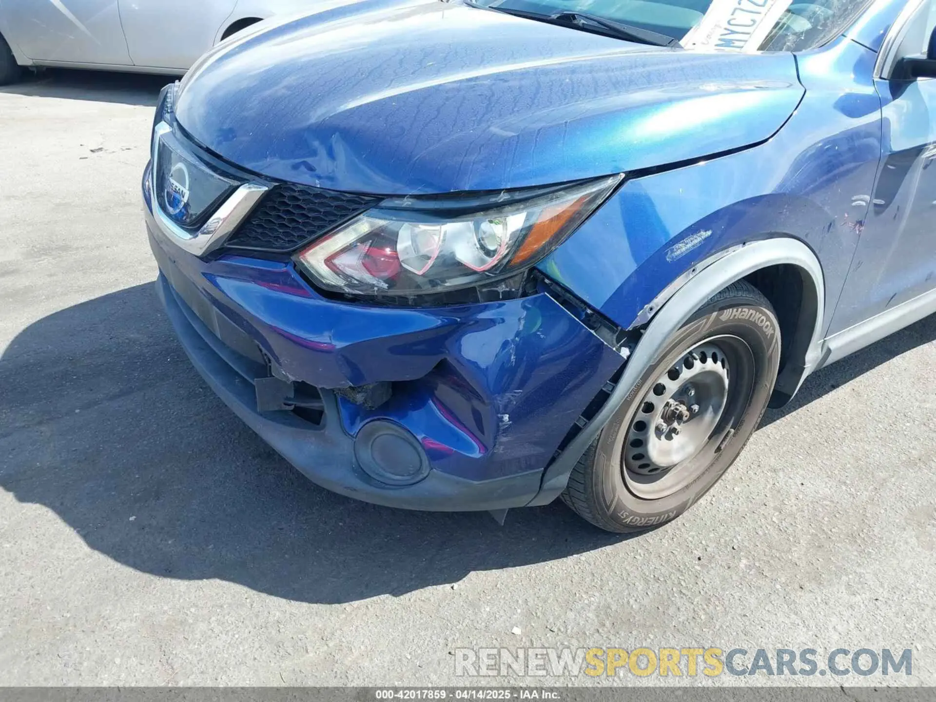 6 Photograph of a damaged car JN1BJ1CP6KW238720 NISSAN ROGUE SPORT 2019
