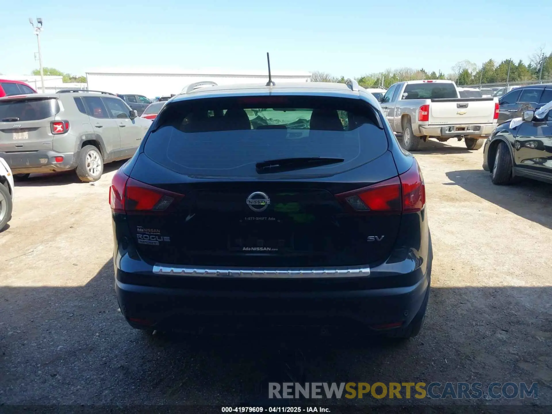 16 Photograph of a damaged car JN1BJ1CP7KW235504 NISSAN ROGUE SPORT 2019