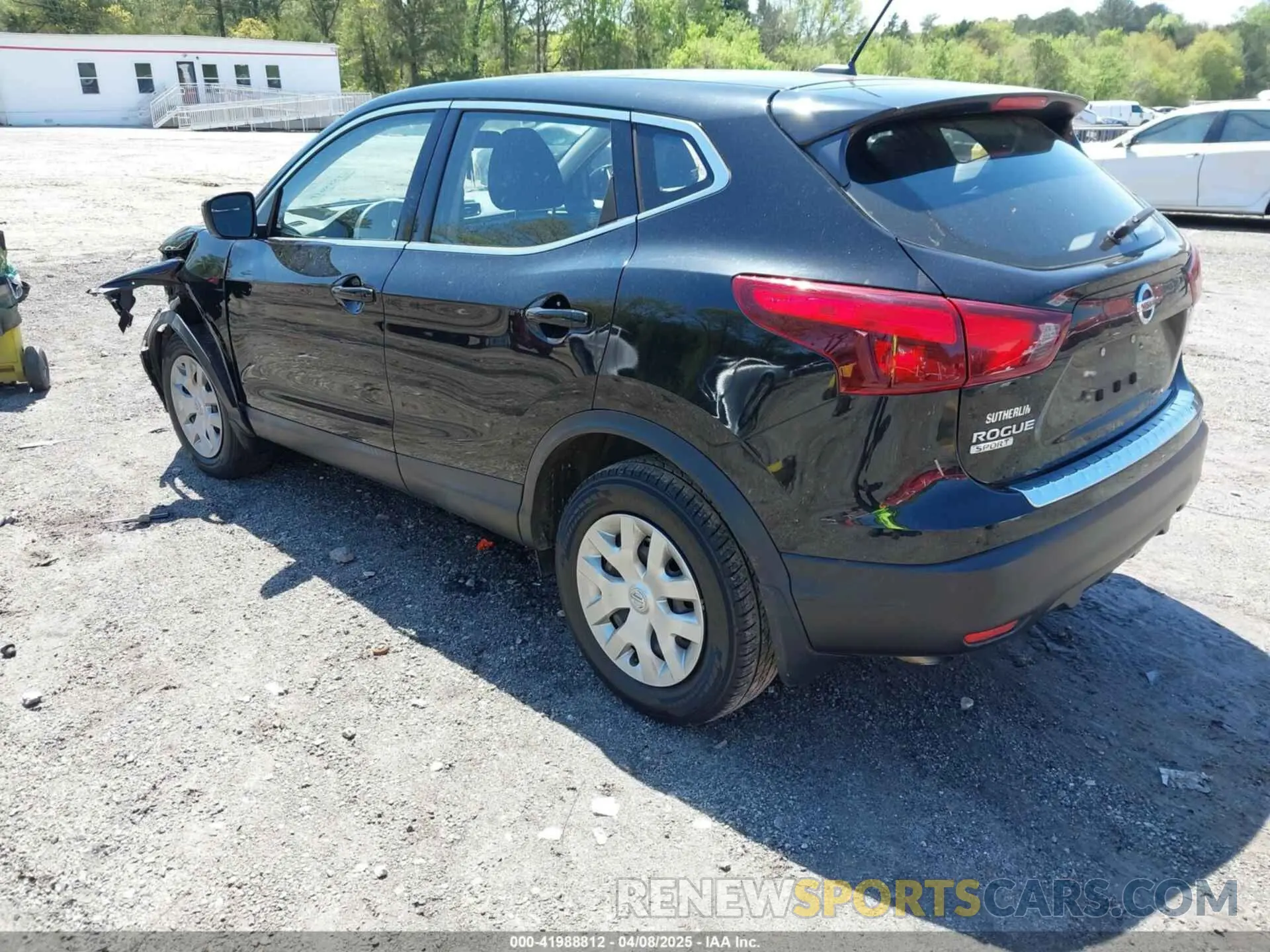 3 Photograph of a damaged car JN1BJ1CP8KW220347 NISSAN ROGUE SPORT 2019
