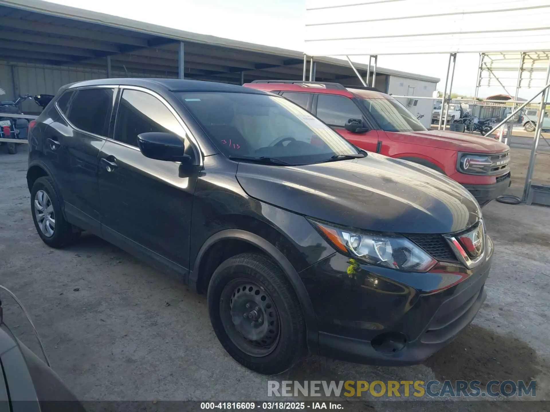 1 Photograph of a damaged car JN1BJ1CP8KW528909 NISSAN ROGUE SPORT 2019