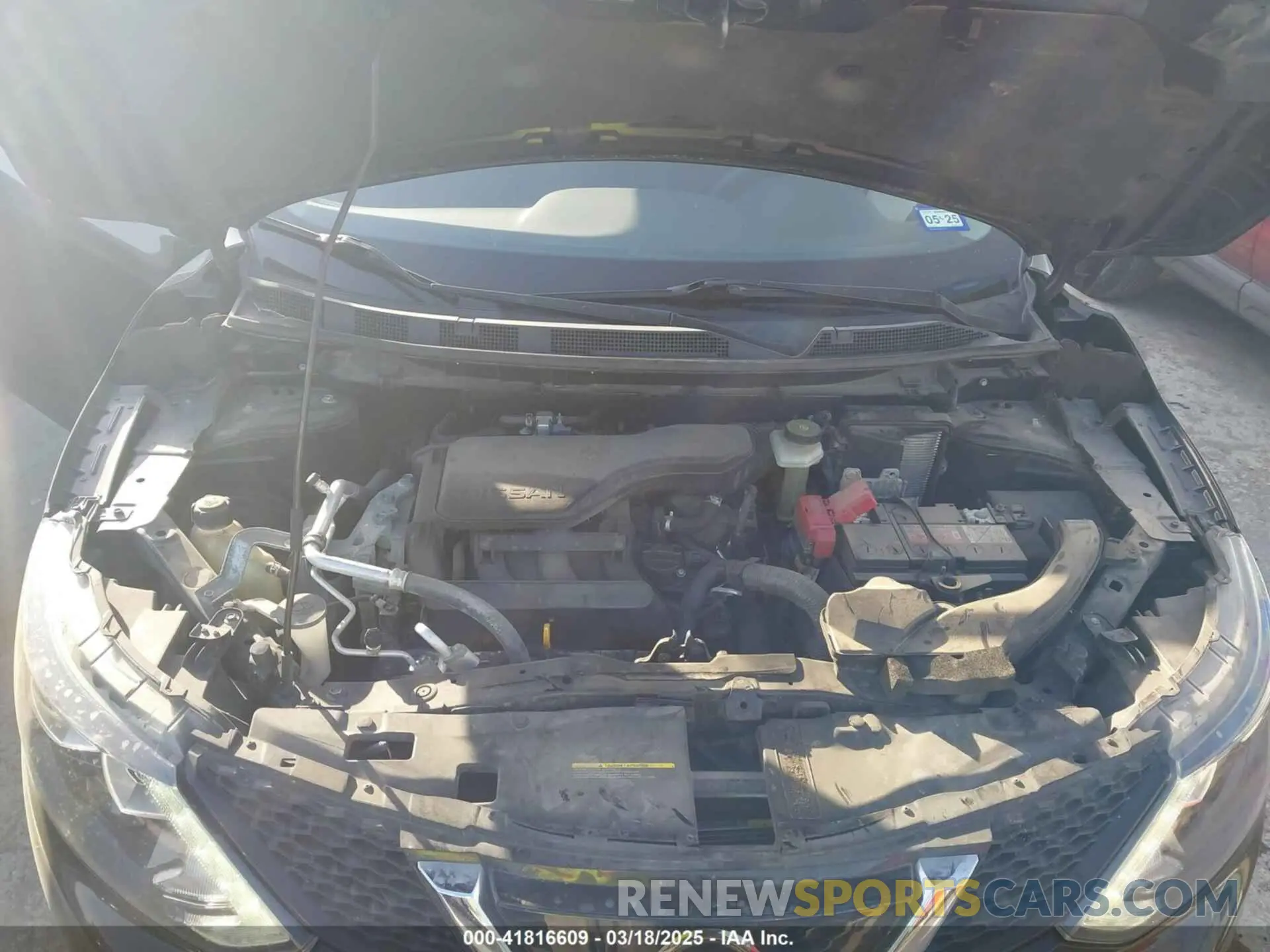 10 Photograph of a damaged car JN1BJ1CP8KW528909 NISSAN ROGUE SPORT 2019
