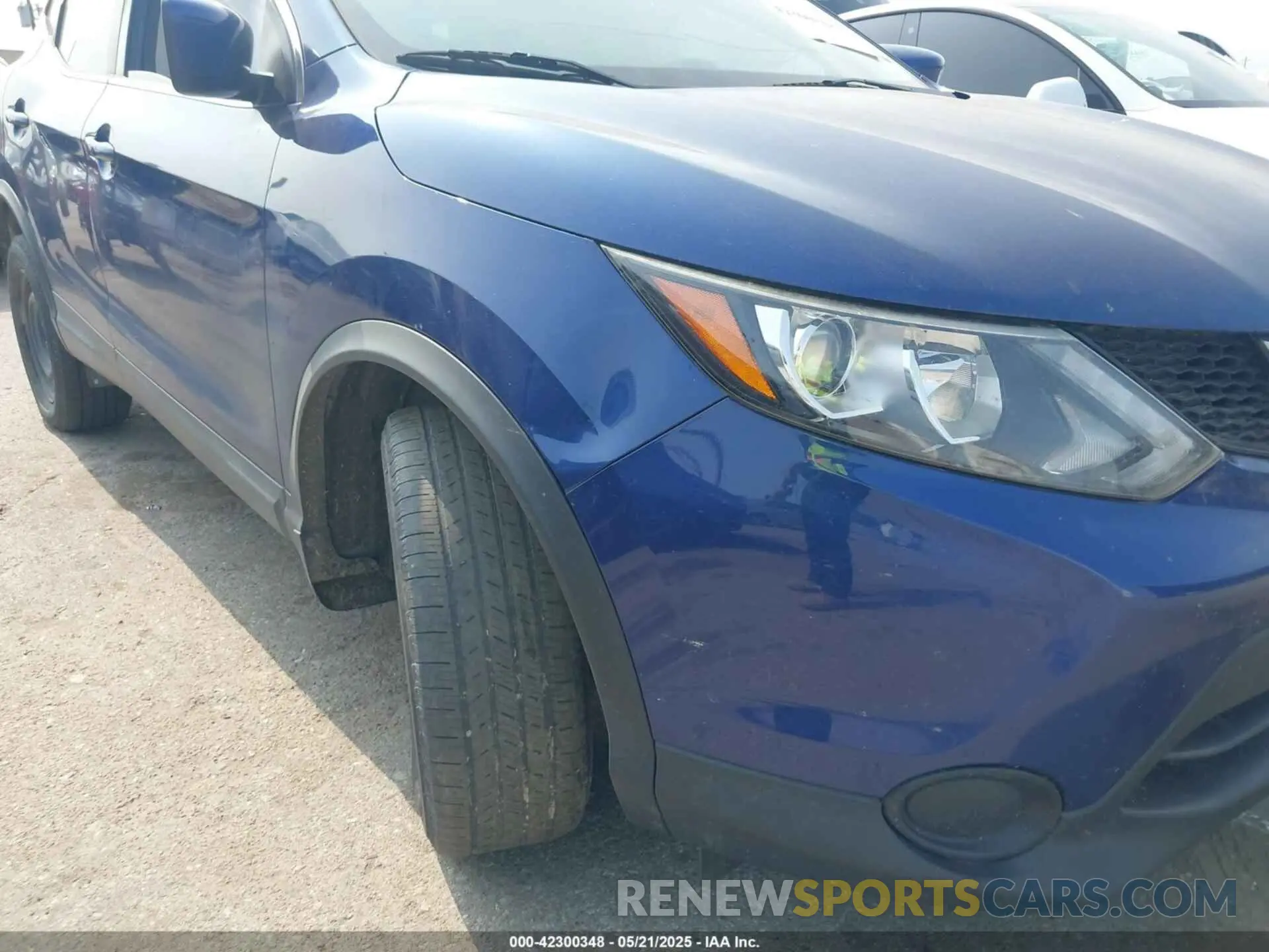 6 Photograph of a damaged car JN1BJ1CP9KW227128 NISSAN ROGUE SPORT 2019