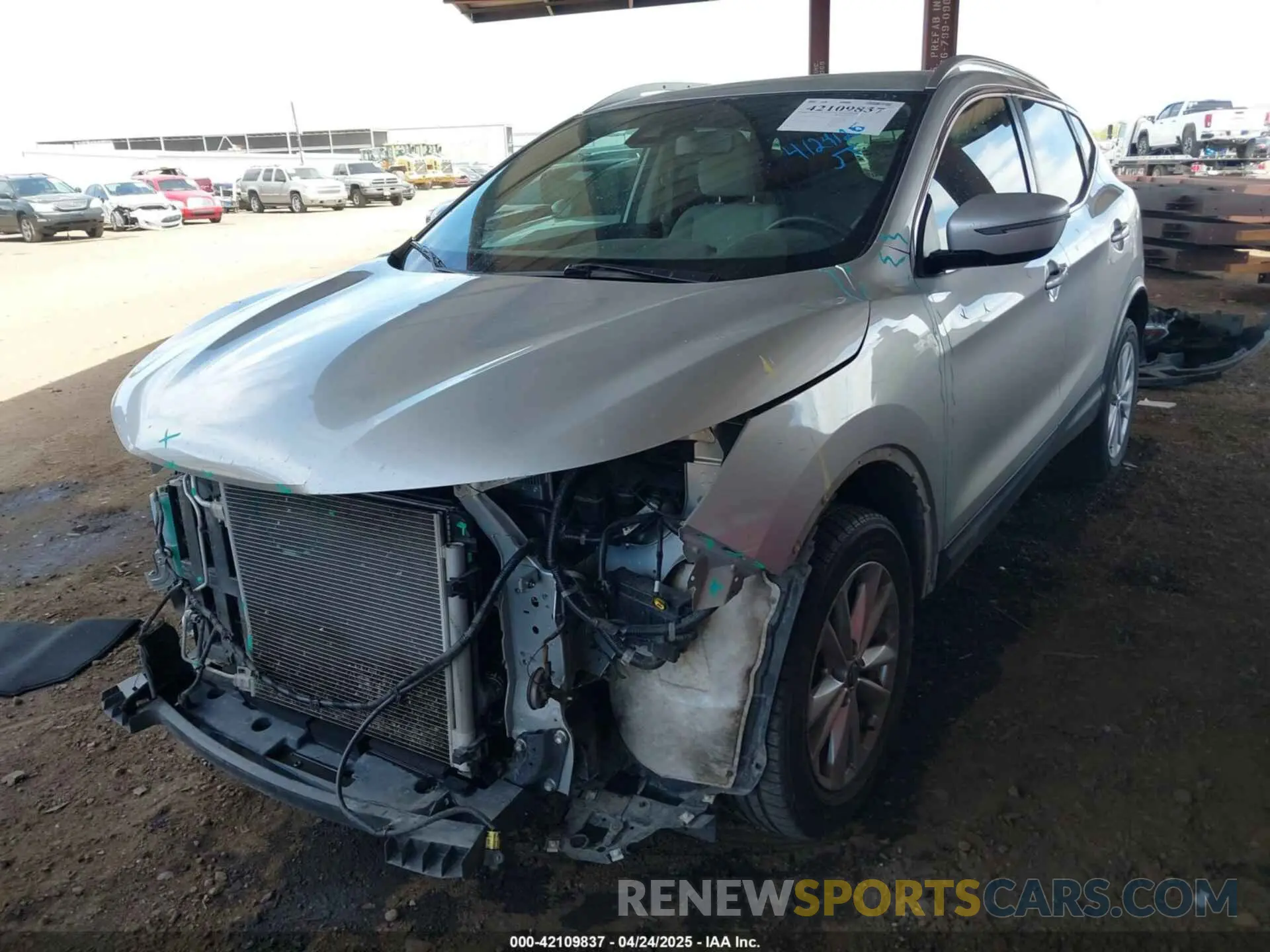 2 Photograph of a damaged car JN1BJ1CP9KW526974 NISSAN ROGUE SPORT 2019