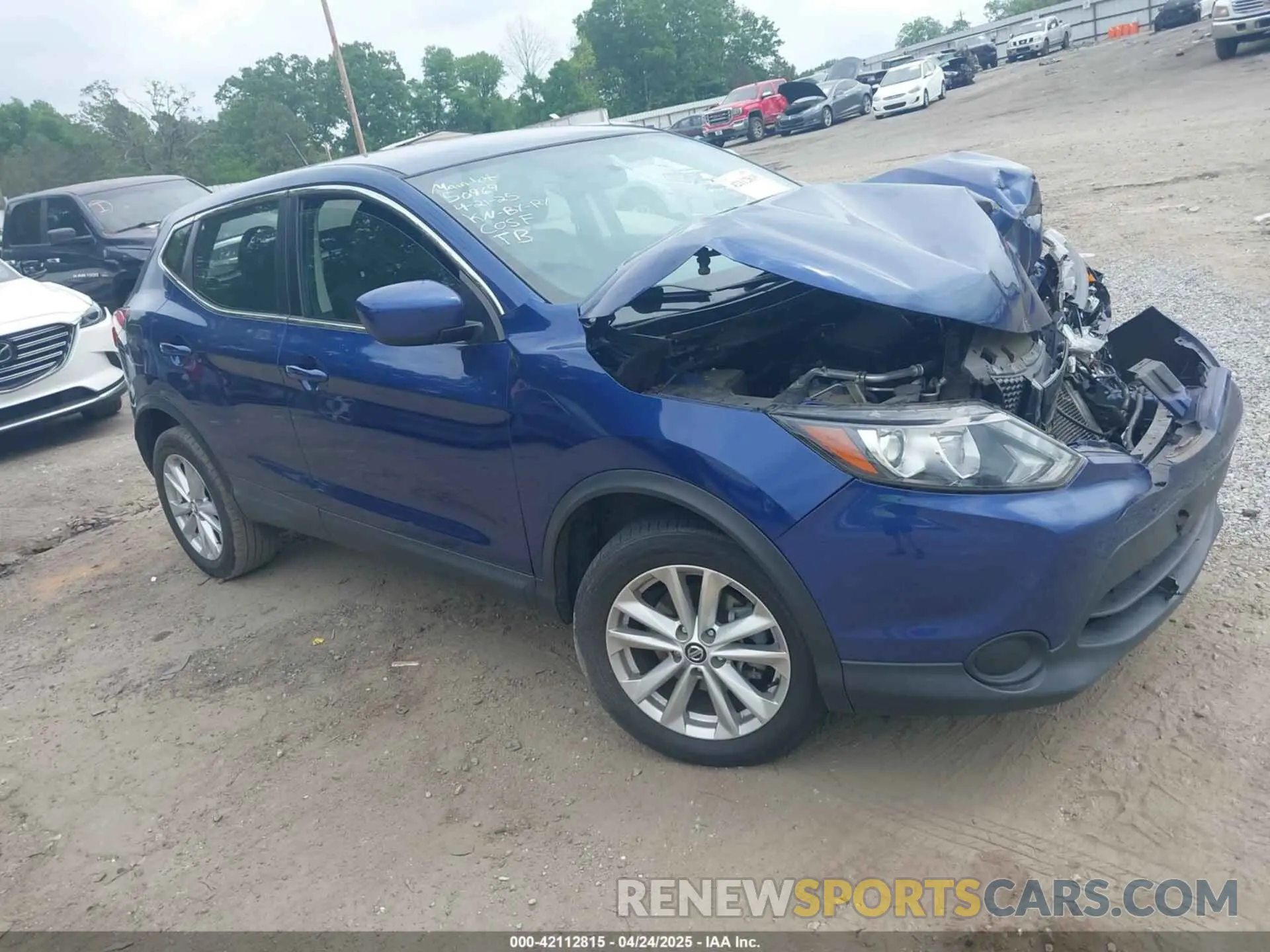 1 Photograph of a damaged car JN1BJ1CPXKW243886 NISSAN ROGUE SPORT 2019