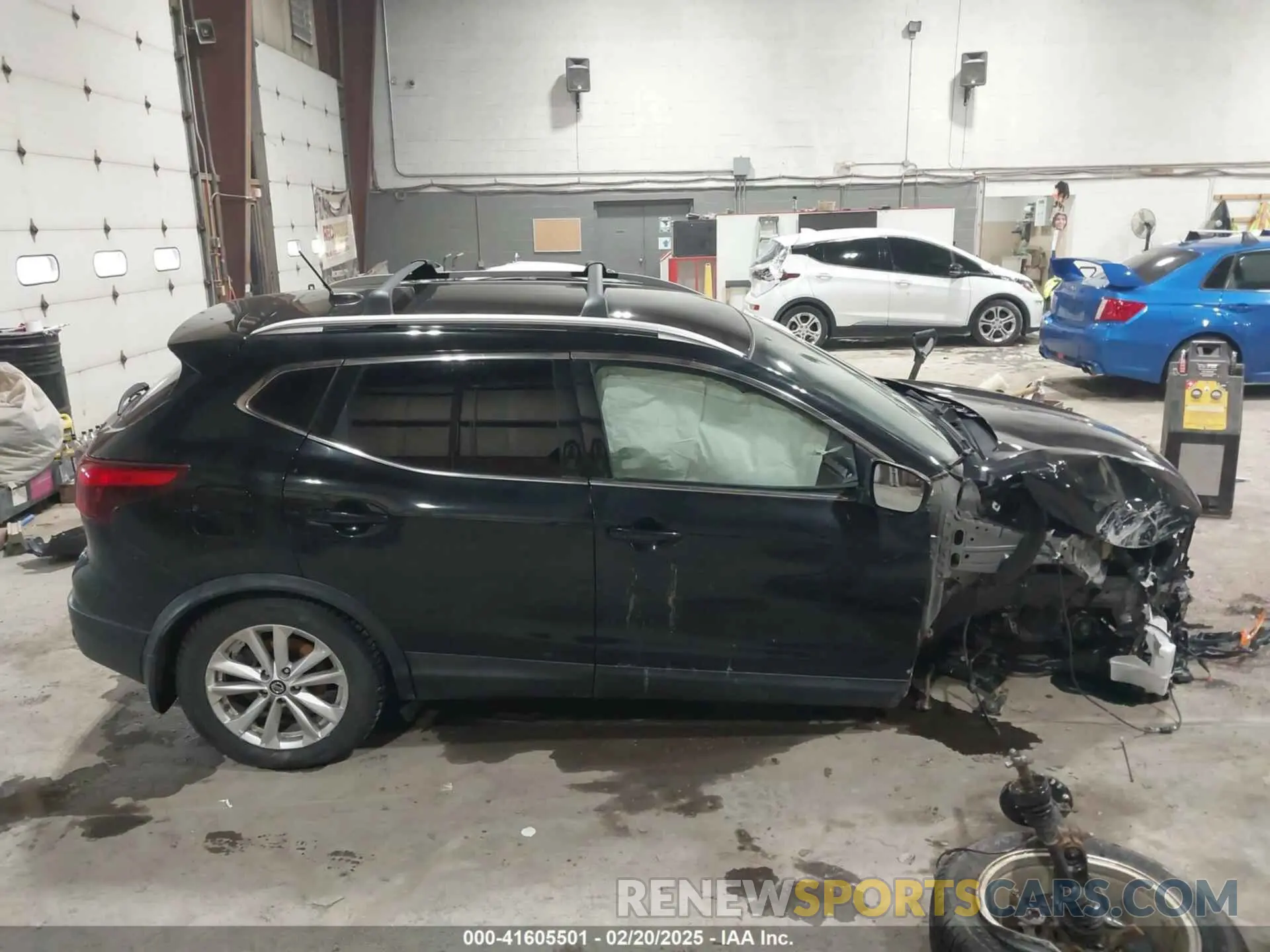 13 Photograph of a damaged car JN1BJ1CR0KW337857 NISSAN ROGUE SPORT 2019