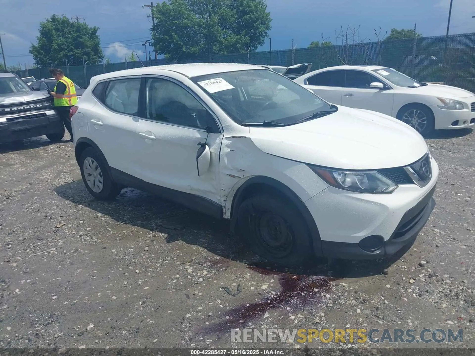 1 Фотография поврежденного автомобиля JN1BJ1CR1KW316175 NISSAN ROGUE SPORT 2019