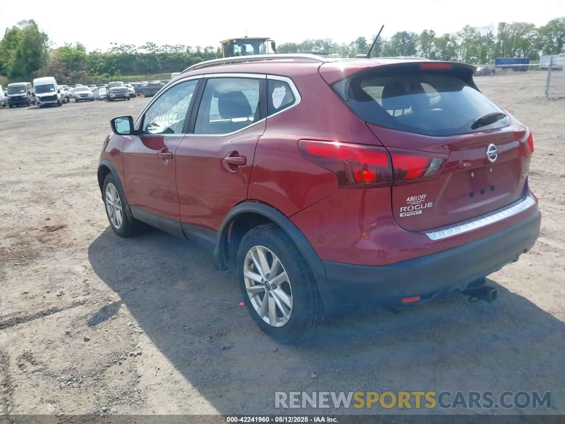 3 Photograph of a damaged car JN1BJ1CR1KW336183 NISSAN ROGUE SPORT 2019
