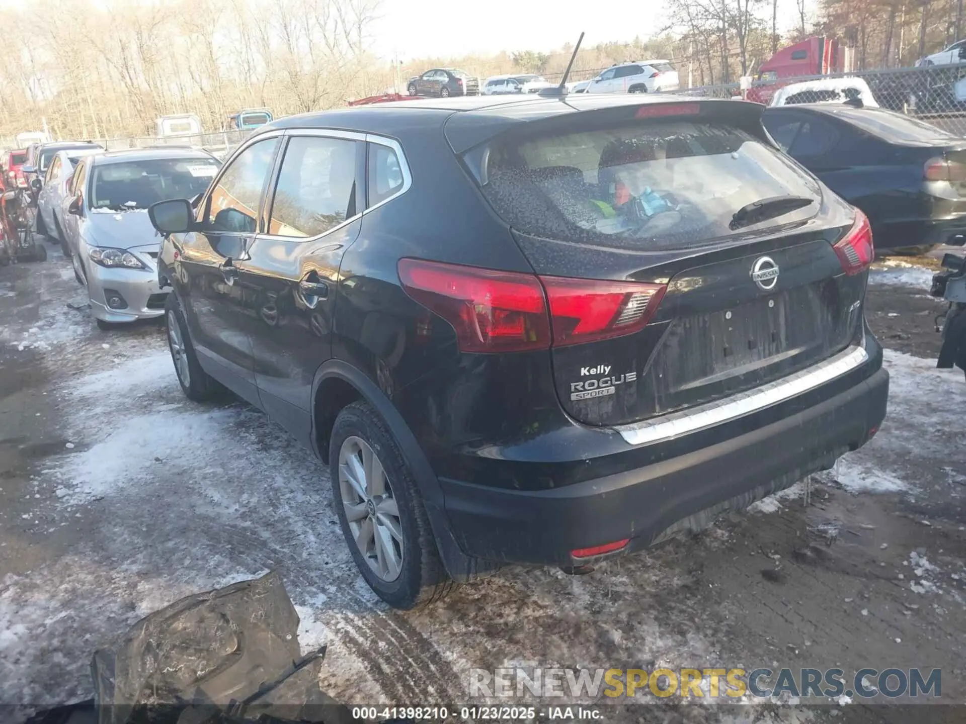 3 Photograph of a damaged car JN1BJ1CR2KW323751 NISSAN ROGUE SPORT 2019