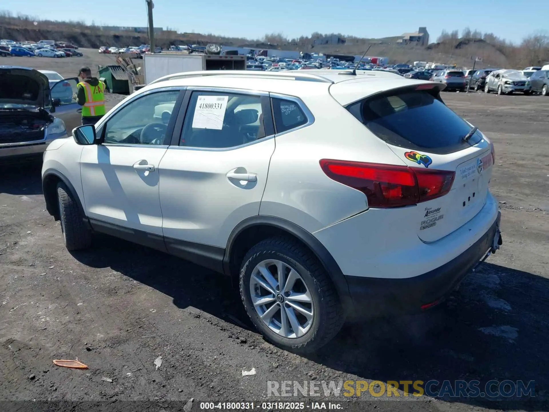 3 Photograph of a damaged car JN1BJ1CR2KW353347 NISSAN ROGUE SPORT 2019