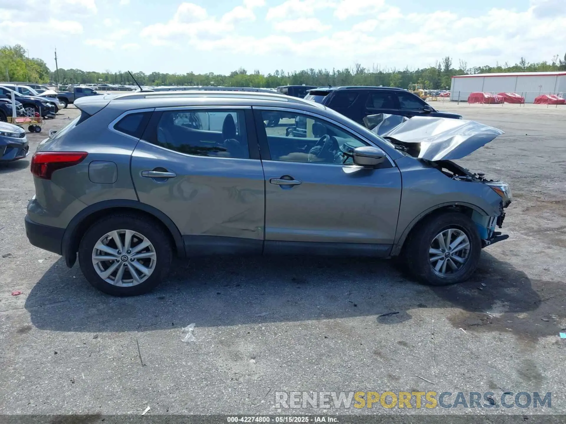 14 Фотография поврежденного автомобиля JN1BJ1CR3KW623332 NISSAN ROGUE SPORT 2019