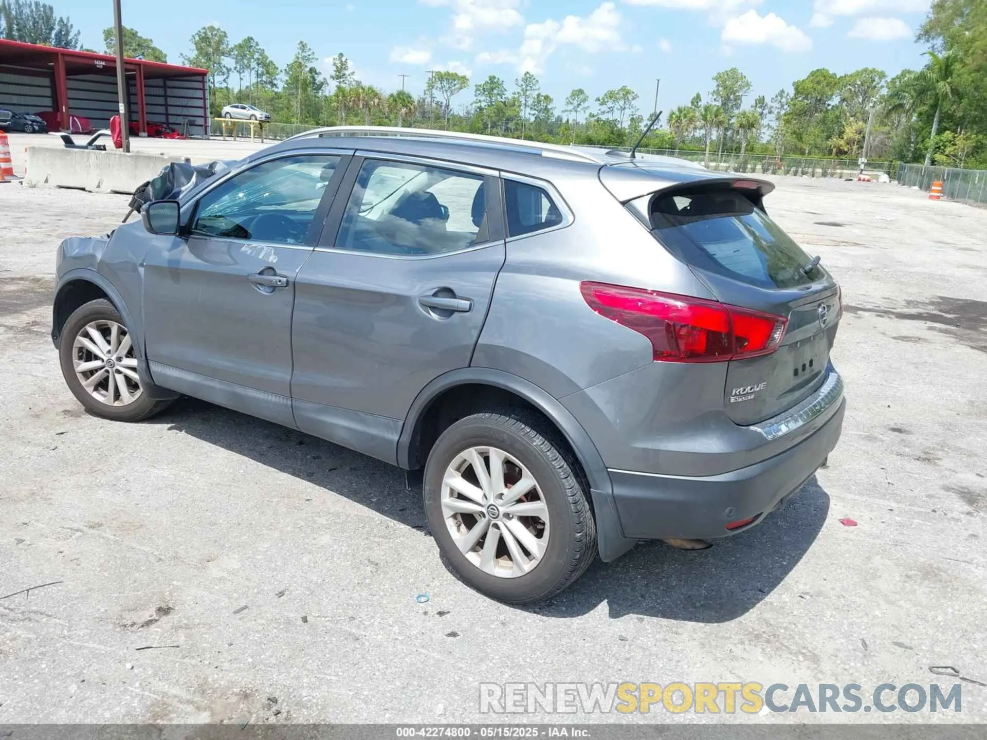 3 Фотография поврежденного автомобиля JN1BJ1CR3KW623332 NISSAN ROGUE SPORT 2019