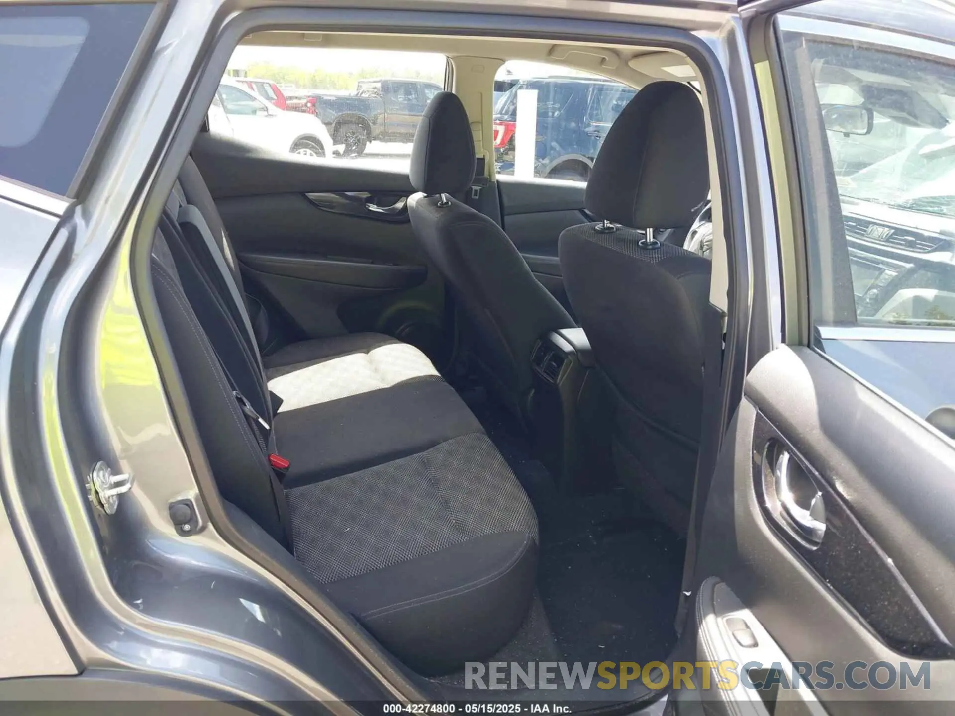 8 Фотография поврежденного автомобиля JN1BJ1CR3KW623332 NISSAN ROGUE SPORT 2019