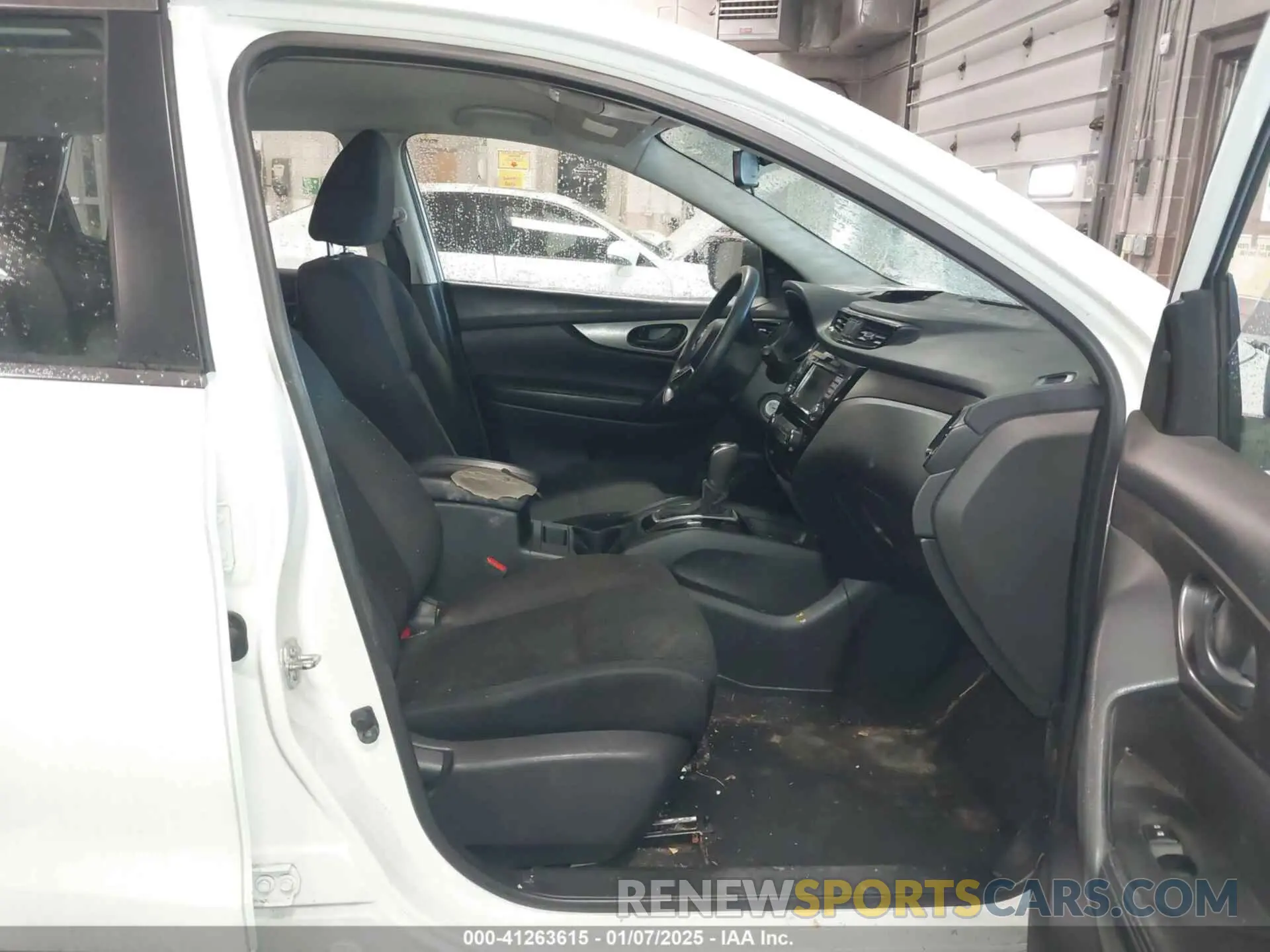 5 Photograph of a damaged car JN1BJ1CR5KW350801 NISSAN ROGUE SPORT 2019
