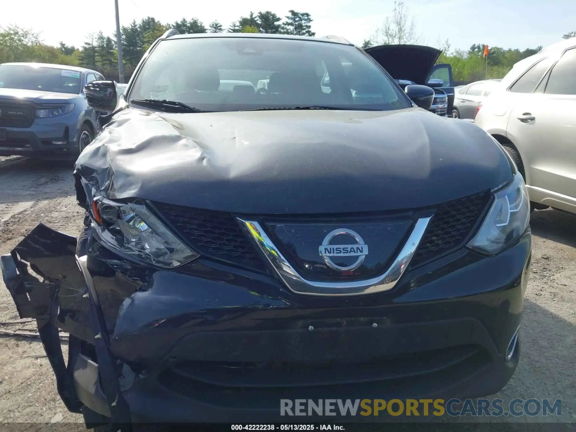 12 Photograph of a damaged car JN1BJ1CR5KW623221 NISSAN ROGUE SPORT 2019