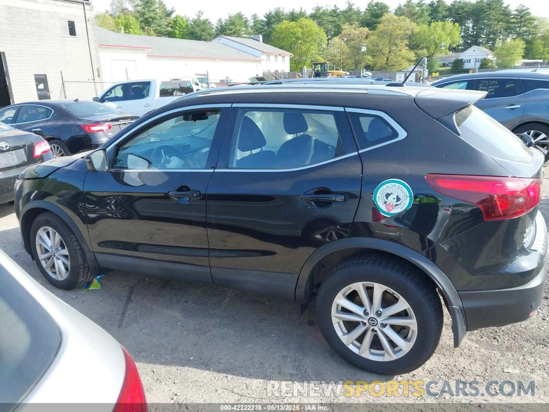 14 Photograph of a damaged car JN1BJ1CR5KW623221 NISSAN ROGUE SPORT 2019