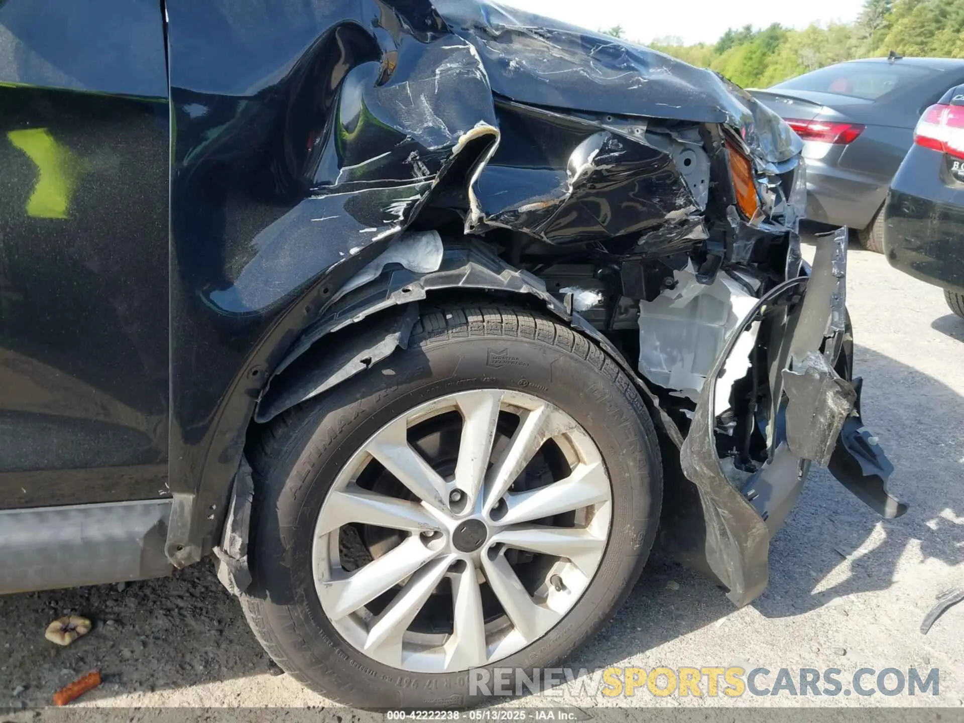 19 Photograph of a damaged car JN1BJ1CR5KW623221 NISSAN ROGUE SPORT 2019