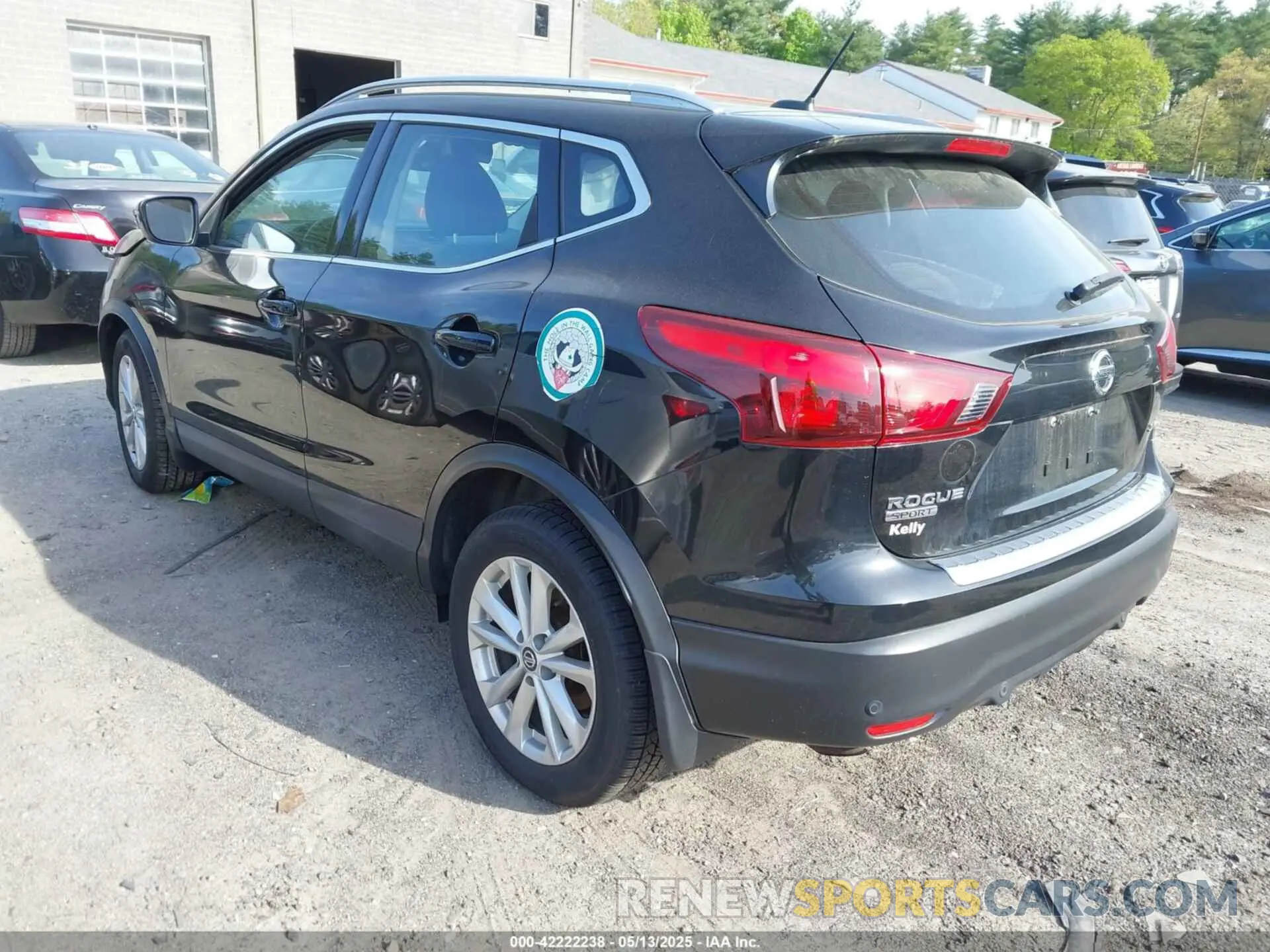 3 Photograph of a damaged car JN1BJ1CR5KW623221 NISSAN ROGUE SPORT 2019