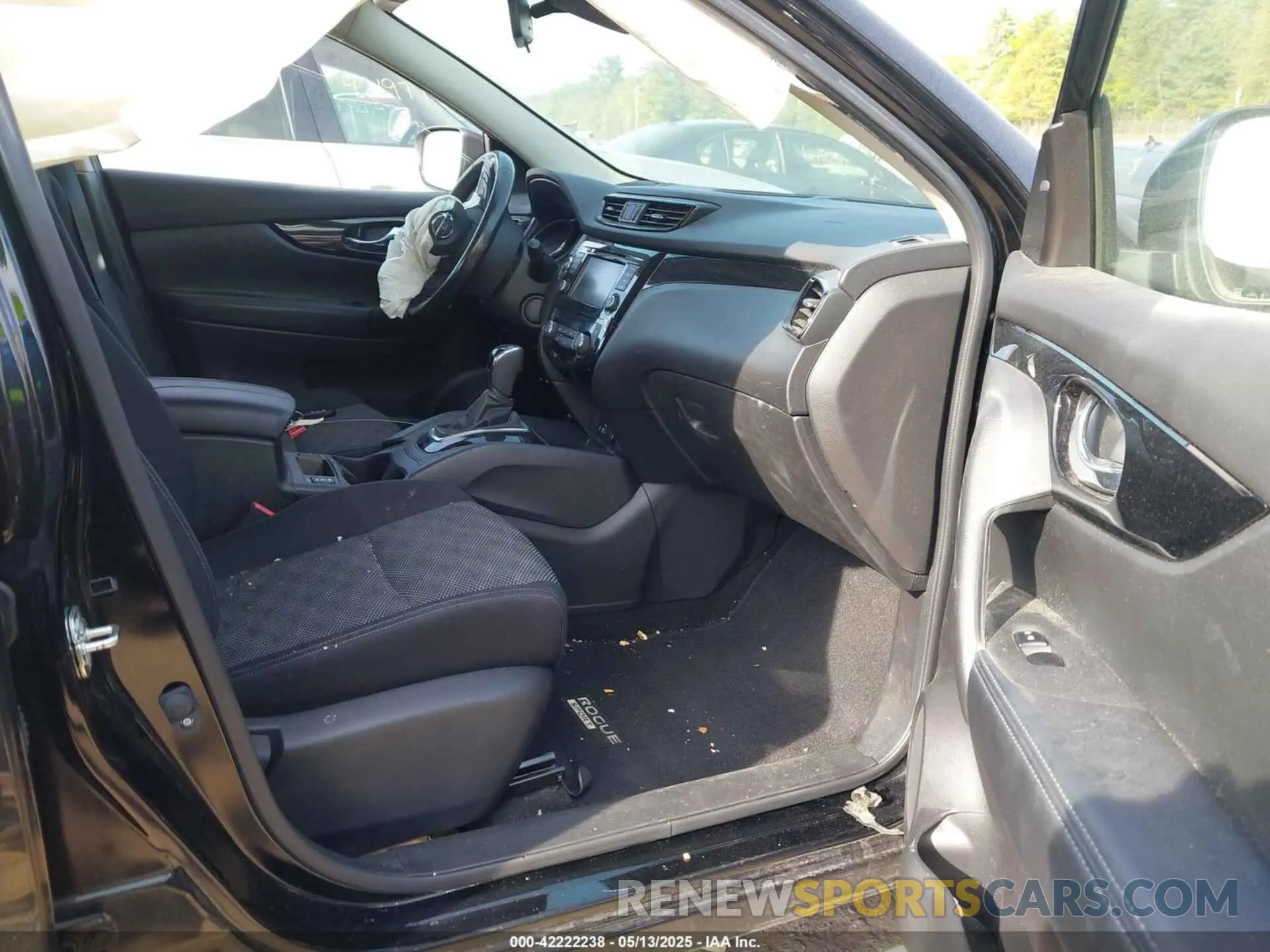 5 Photograph of a damaged car JN1BJ1CR5KW623221 NISSAN ROGUE SPORT 2019