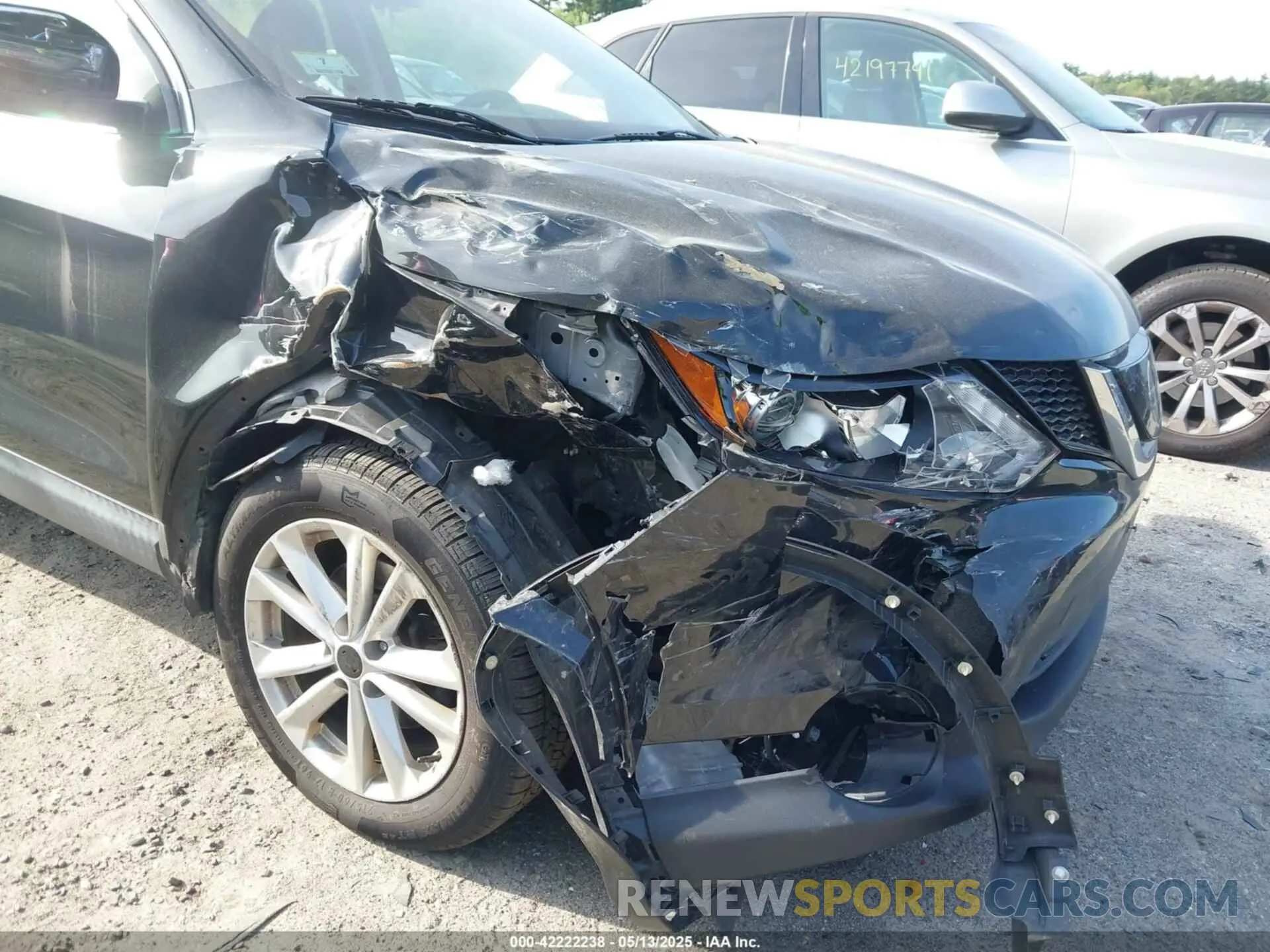 6 Photograph of a damaged car JN1BJ1CR5KW623221 NISSAN ROGUE SPORT 2019