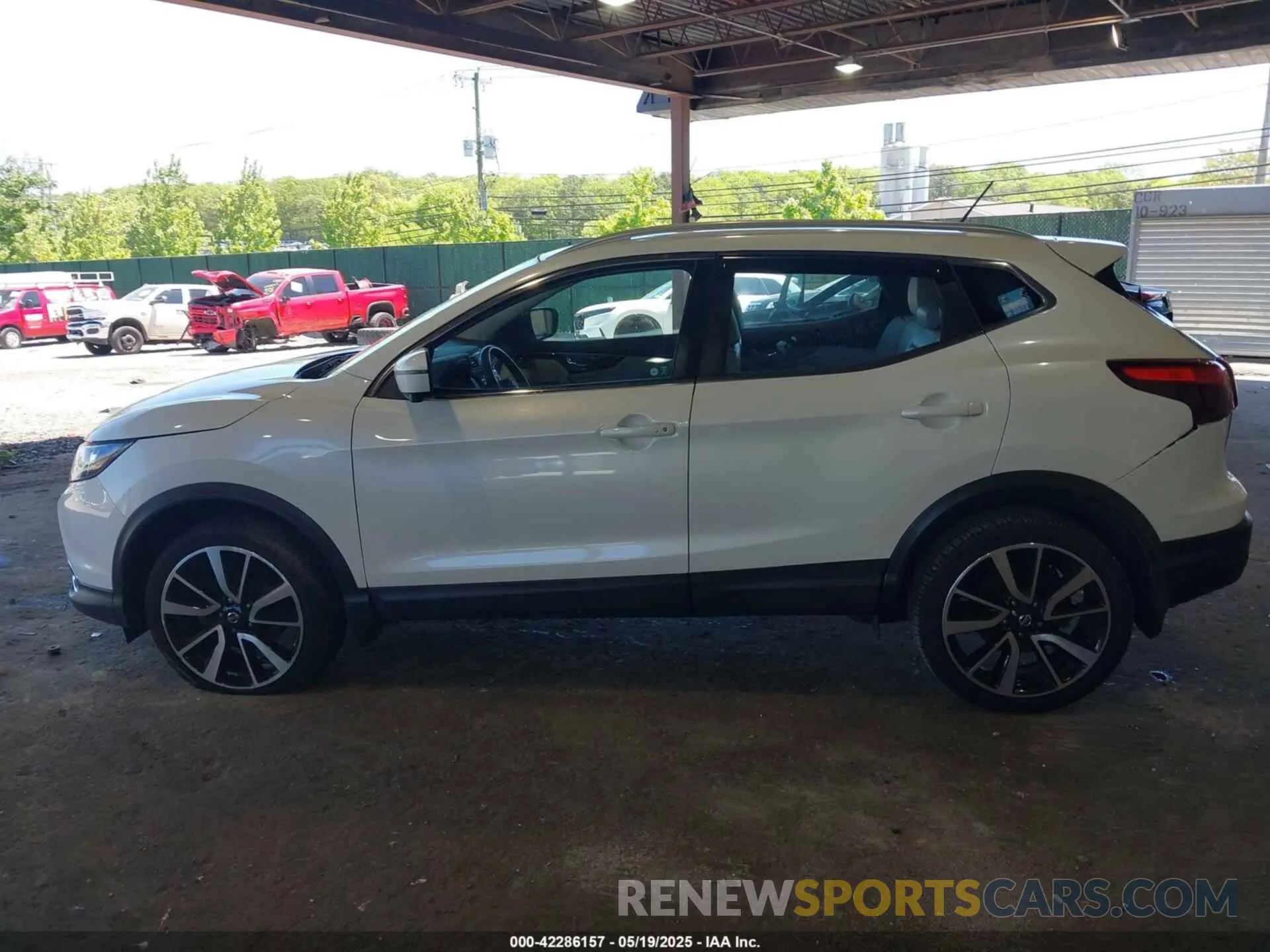 15 Фотография поврежденного автомобиля JN1BJ1CR6KW340777 NISSAN ROGUE SPORT 2019