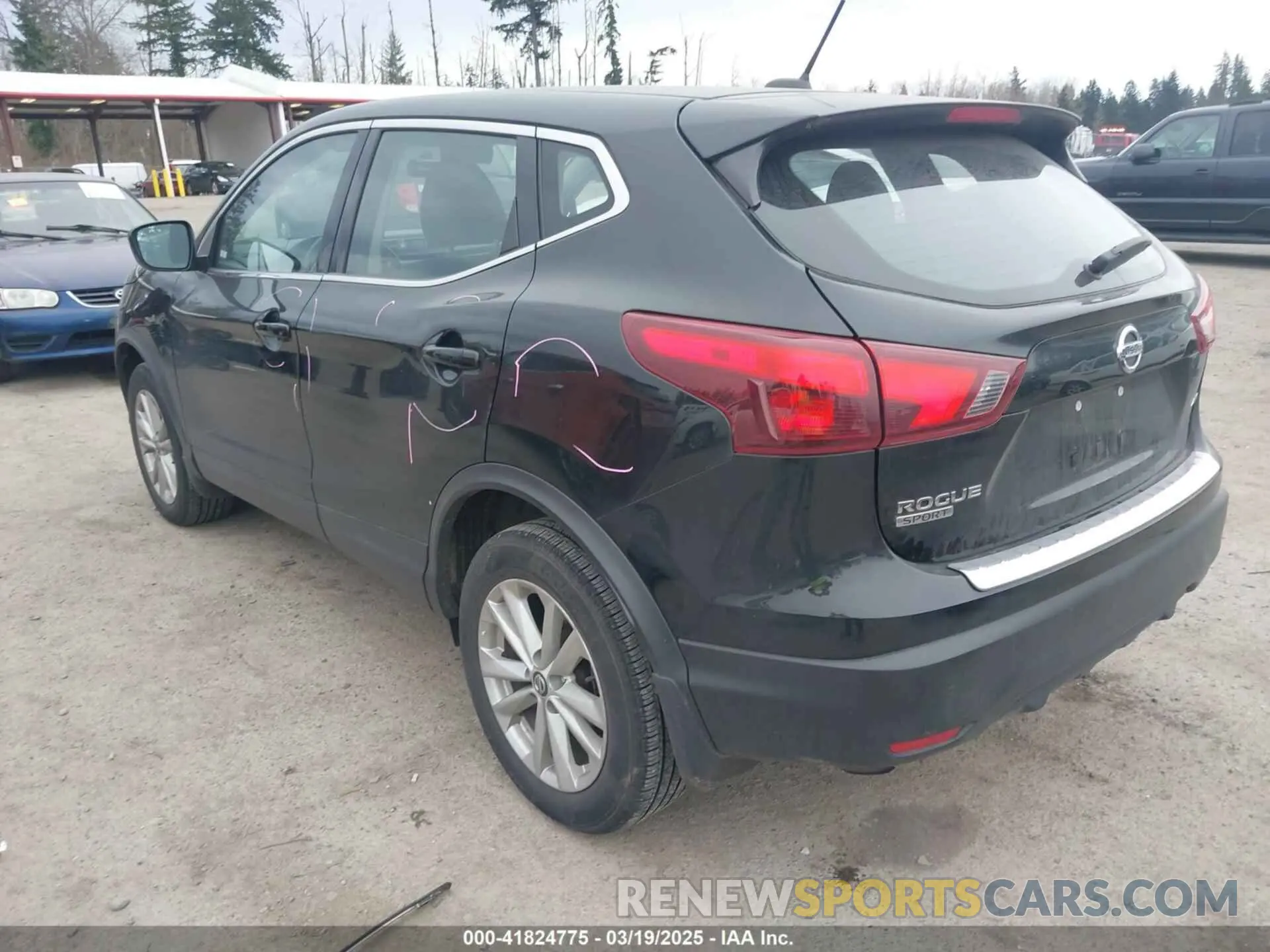 3 Photograph of a damaged car JN1BJ1CR6KW350001 NISSAN ROGUE SPORT 2019