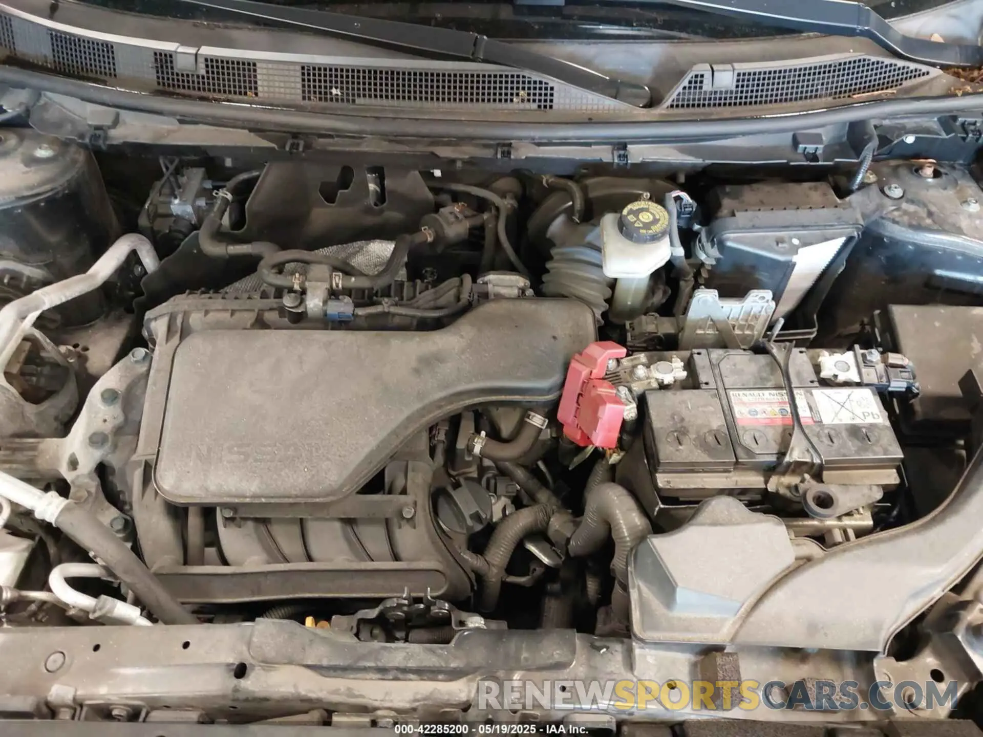 10 Photograph of a damaged car JN1BJ1CR7KW626394 NISSAN ROGUE SPORT 2019