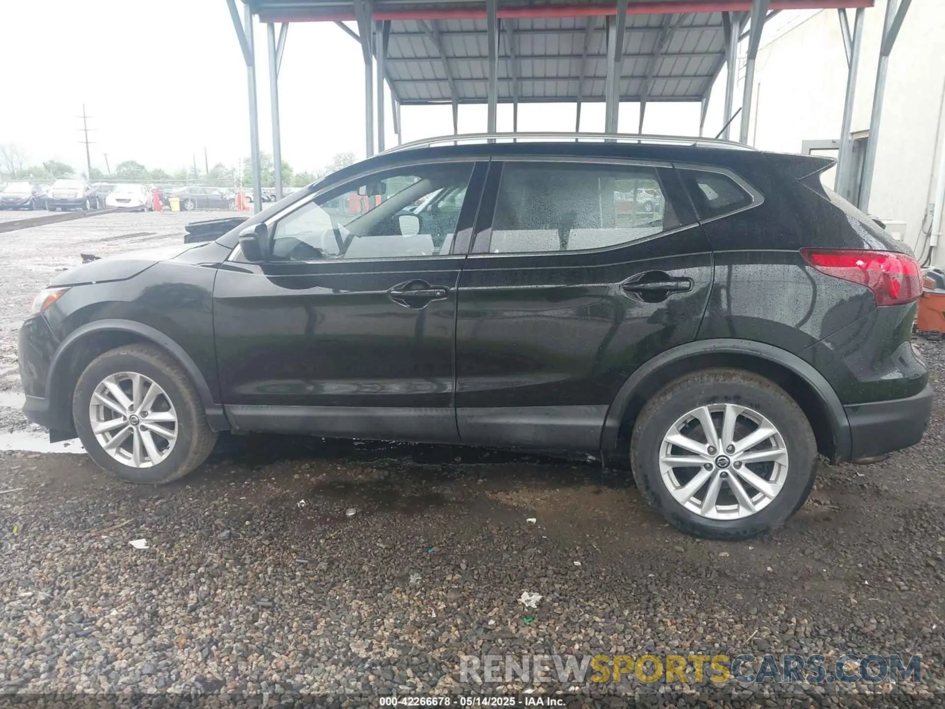 14 Photograph of a damaged car JN1BJ1CR7KW629814 NISSAN ROGUE SPORT 2019