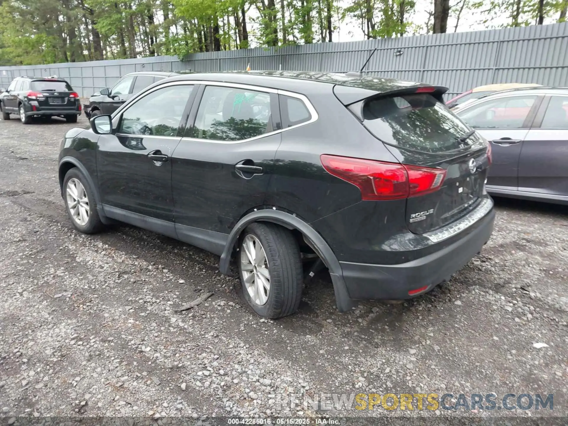 3 Photograph of a damaged car JN1BJ1CR9KW628552 NISSAN ROGUE SPORT 2019