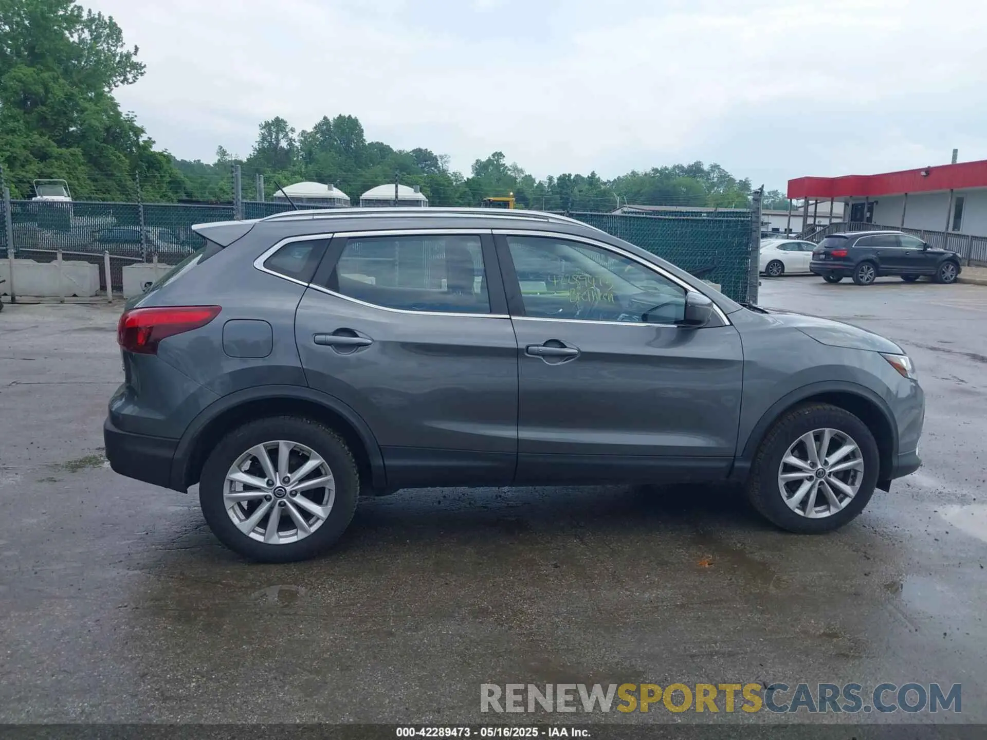 13 Фотография поврежденного автомобиля JN1BJ1CRXKW311797 NISSAN ROGUE SPORT 2019