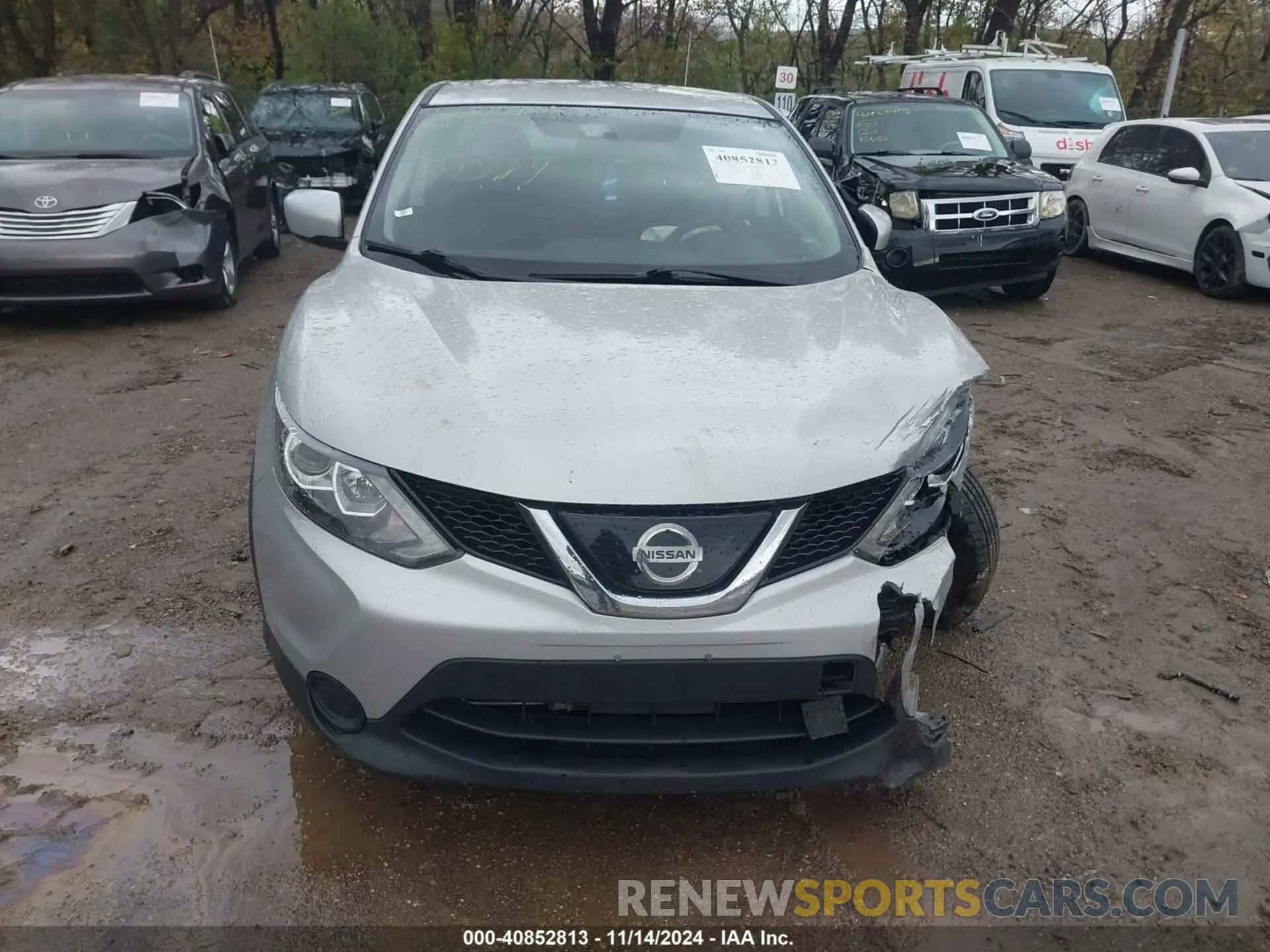 12 Photograph of a damaged car JN1BJ1CRXKW341589 NISSAN ROGUE SPORT 2019
