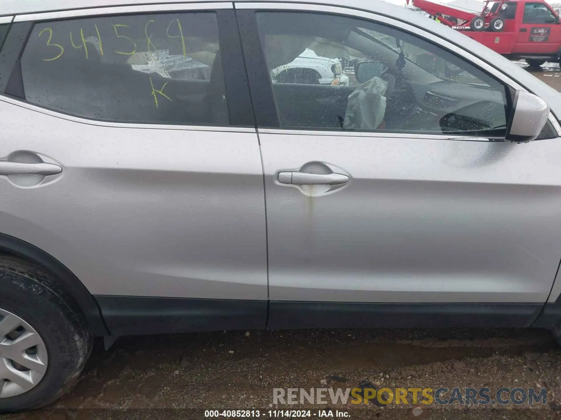 13 Photograph of a damaged car JN1BJ1CRXKW341589 NISSAN ROGUE SPORT 2019