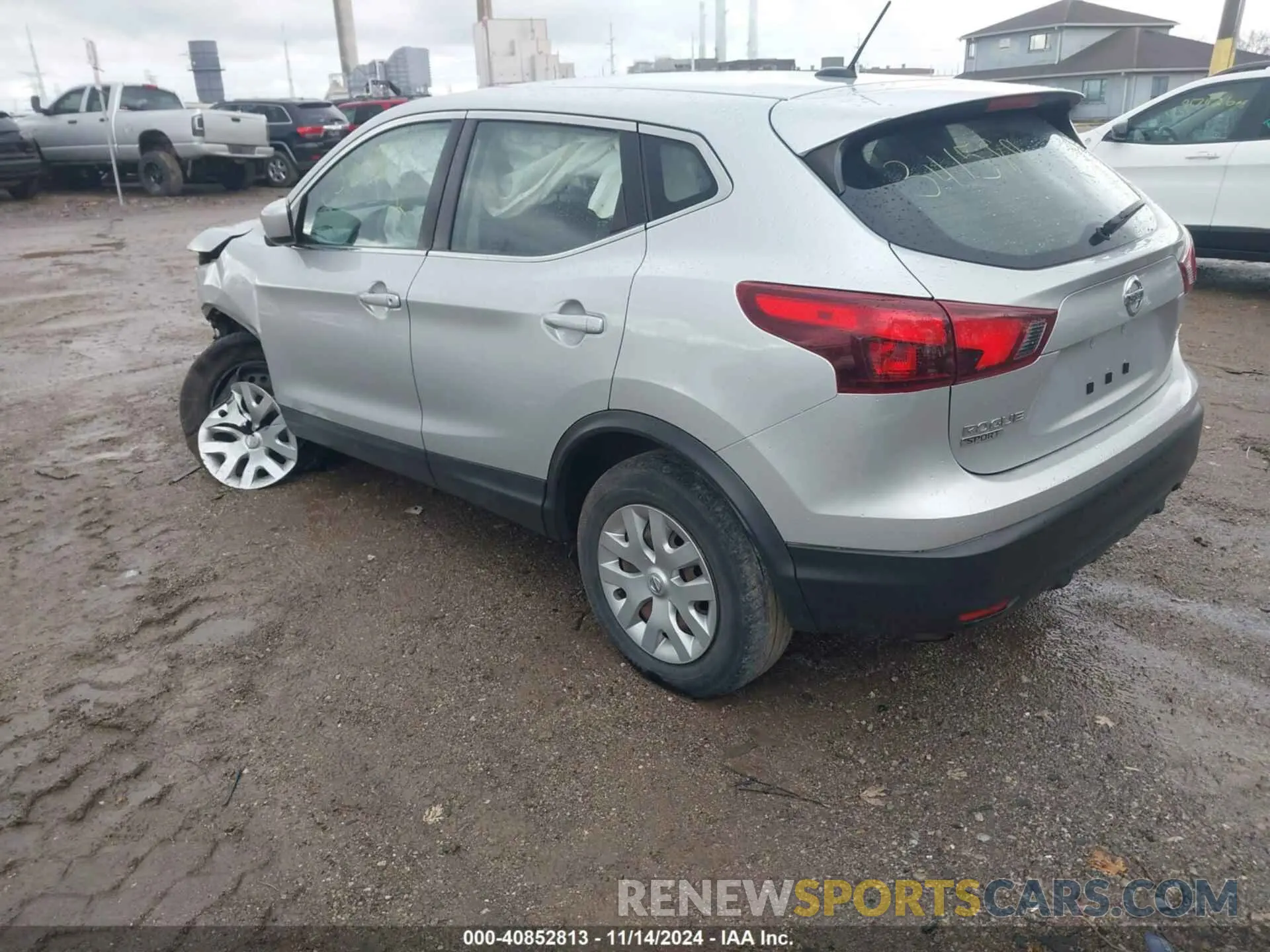 3 Photograph of a damaged car JN1BJ1CRXKW341589 NISSAN ROGUE SPORT 2019