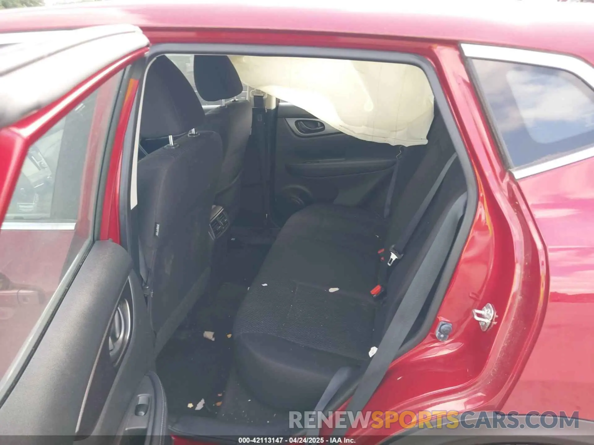 8 Photograph of a damaged car JN1BJ1CRXKW350843 NISSAN ROGUE SPORT 2019