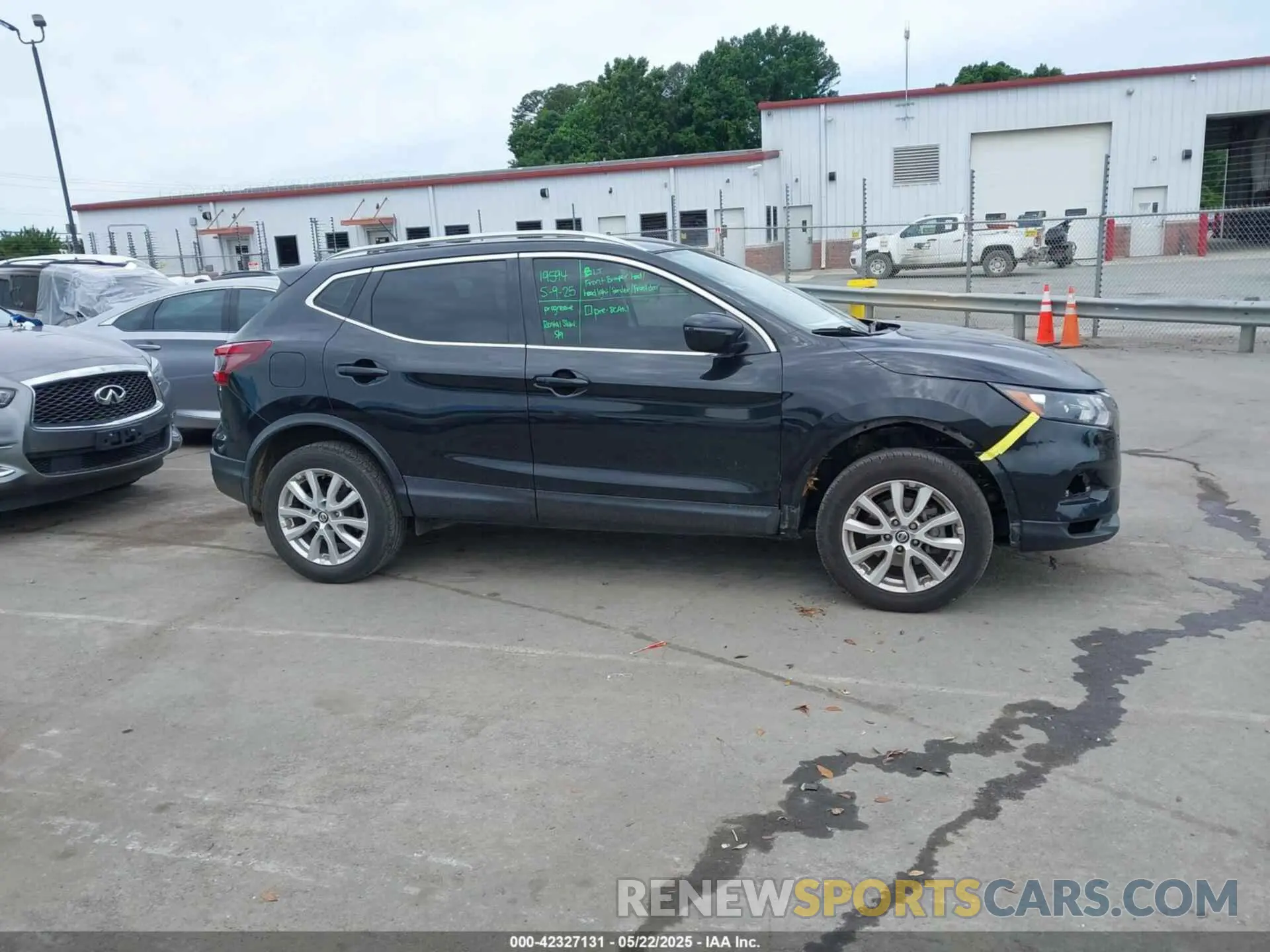 13 Photograph of a damaged car JN1BJ1CV0LW277349 NISSAN ROGUE SPORT 2020