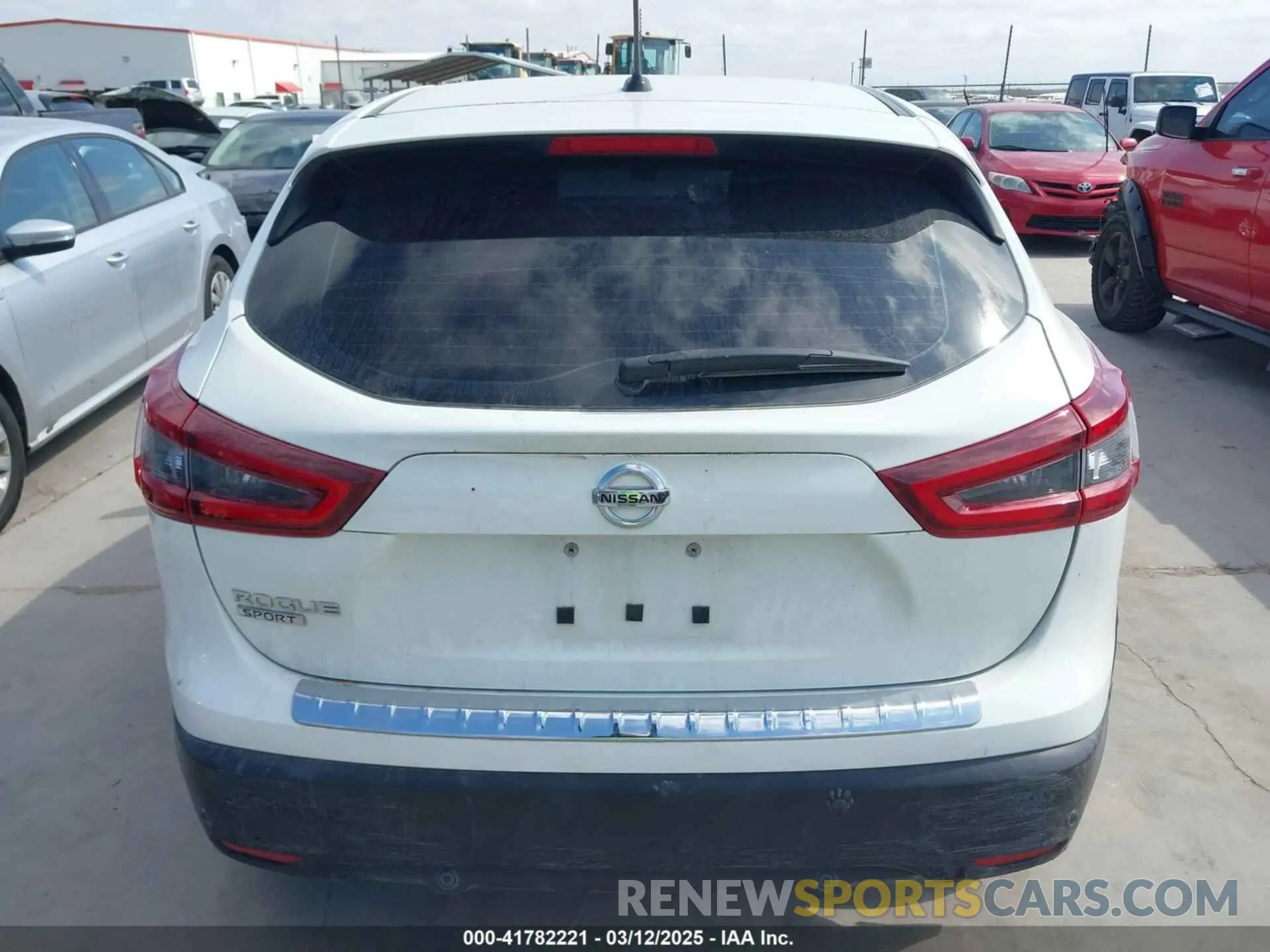 17 Photograph of a damaged car JN1BJ1CV3LW274025 NISSAN ROGUE SPORT 2020