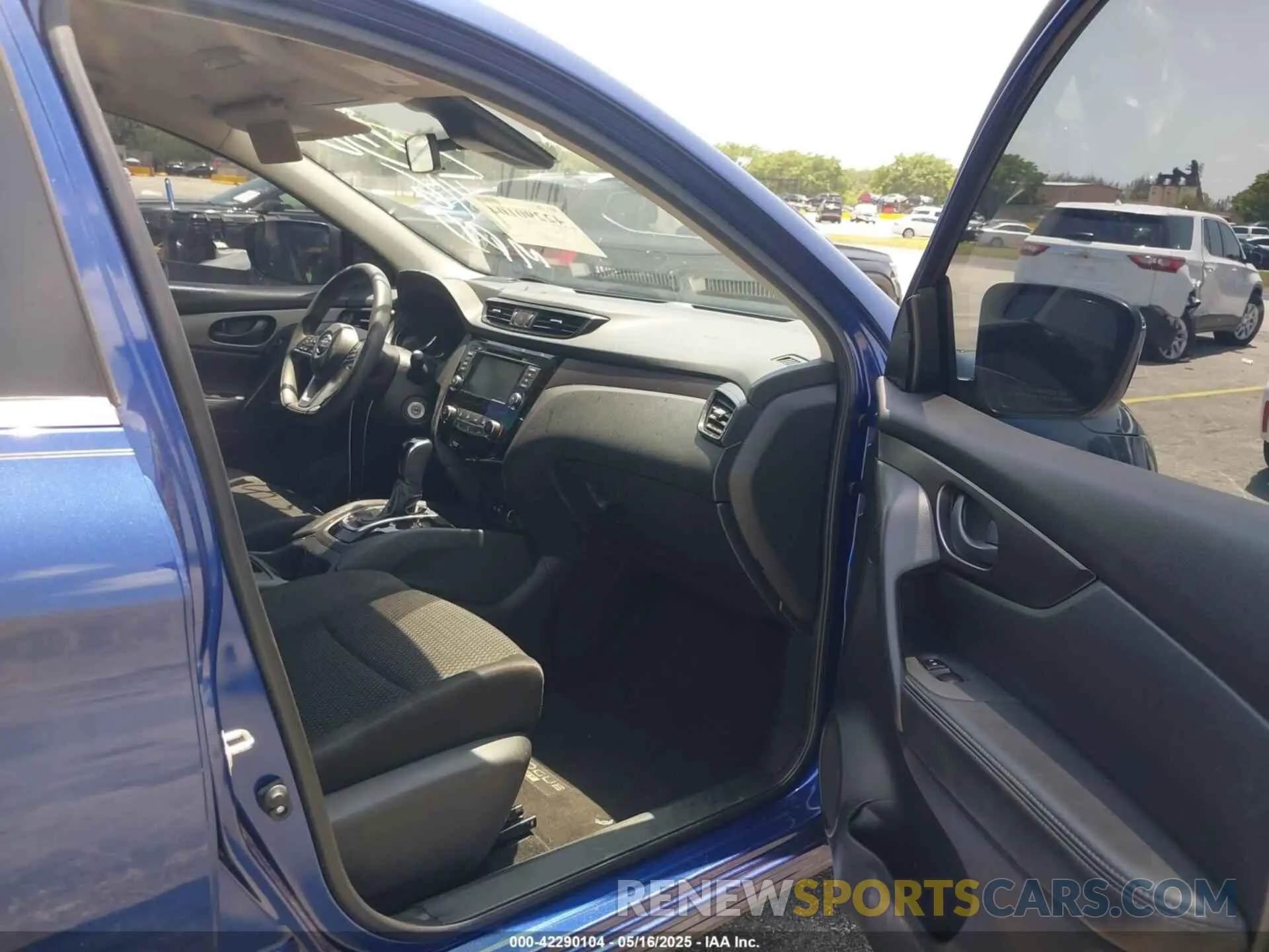 5 Фотография поврежденного автомобиля JN1BJ1CV3LW277958 NISSAN ROGUE SPORT 2020