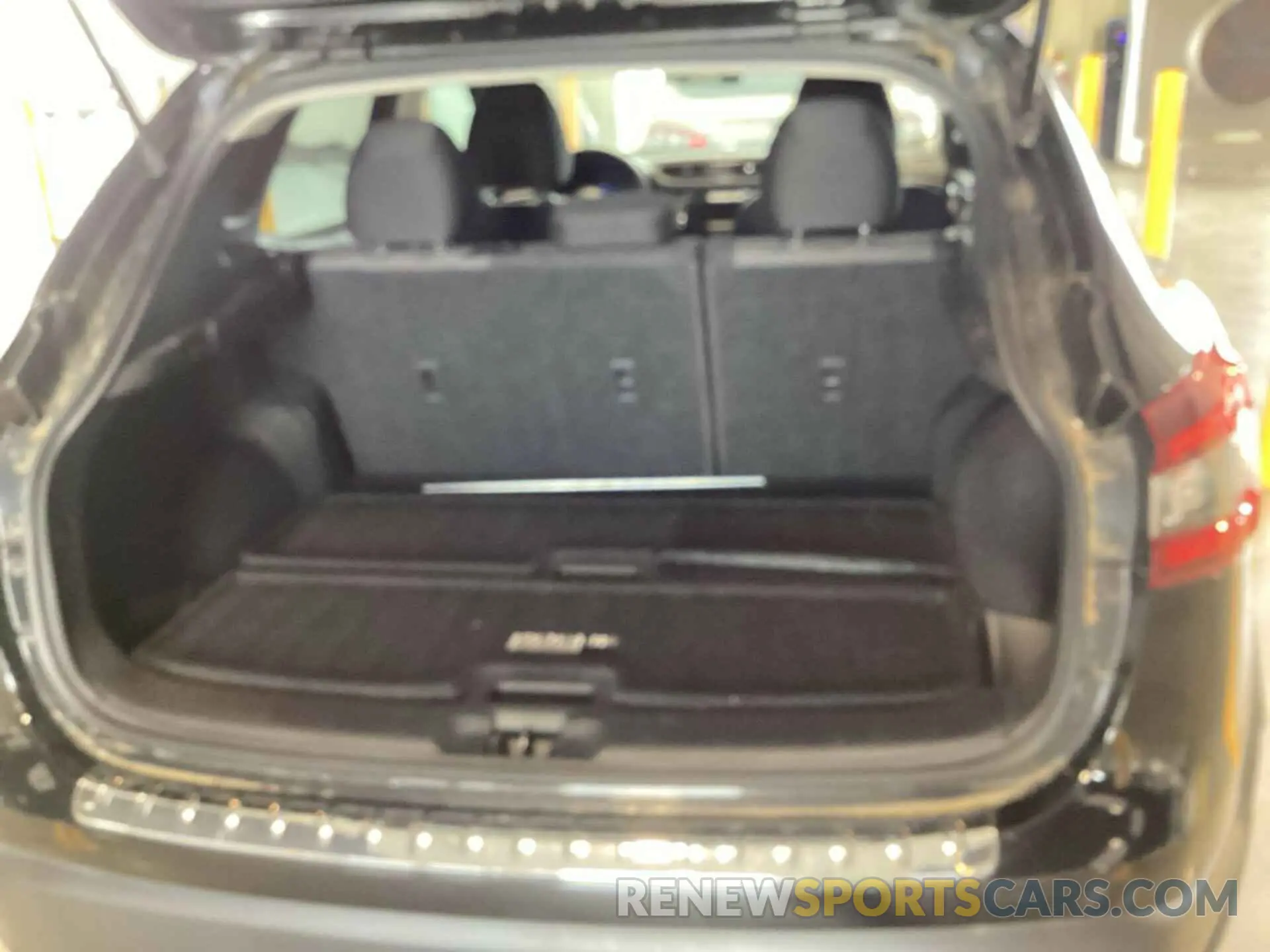 10 Photograph of a damaged car JN1BJ1CV3LW281928 NISSAN ROGUE SPORT 2020
