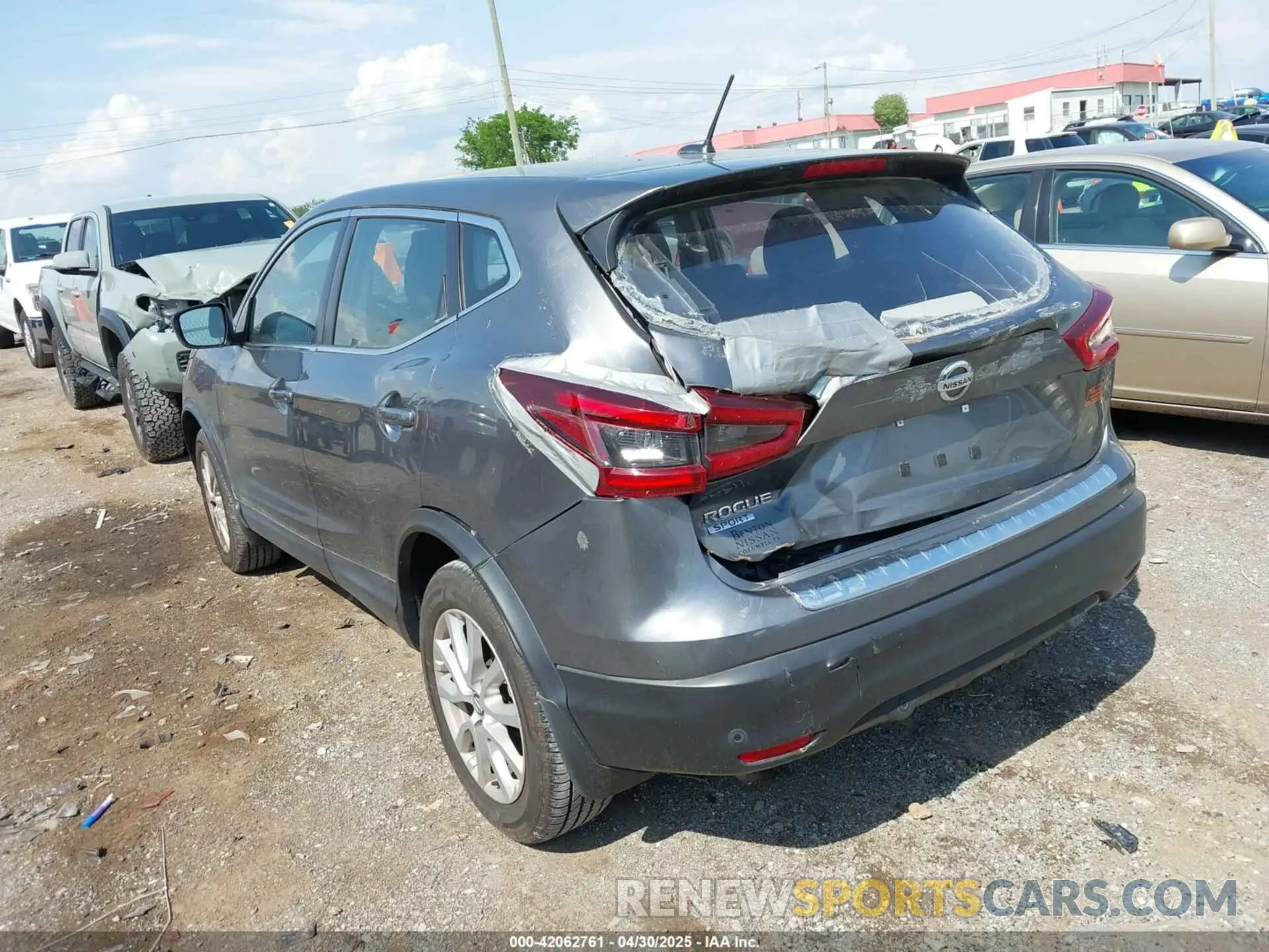 3 Фотография поврежденного автомобиля JN1BJ1CV3LW548789 NISSAN ROGUE SPORT 2020